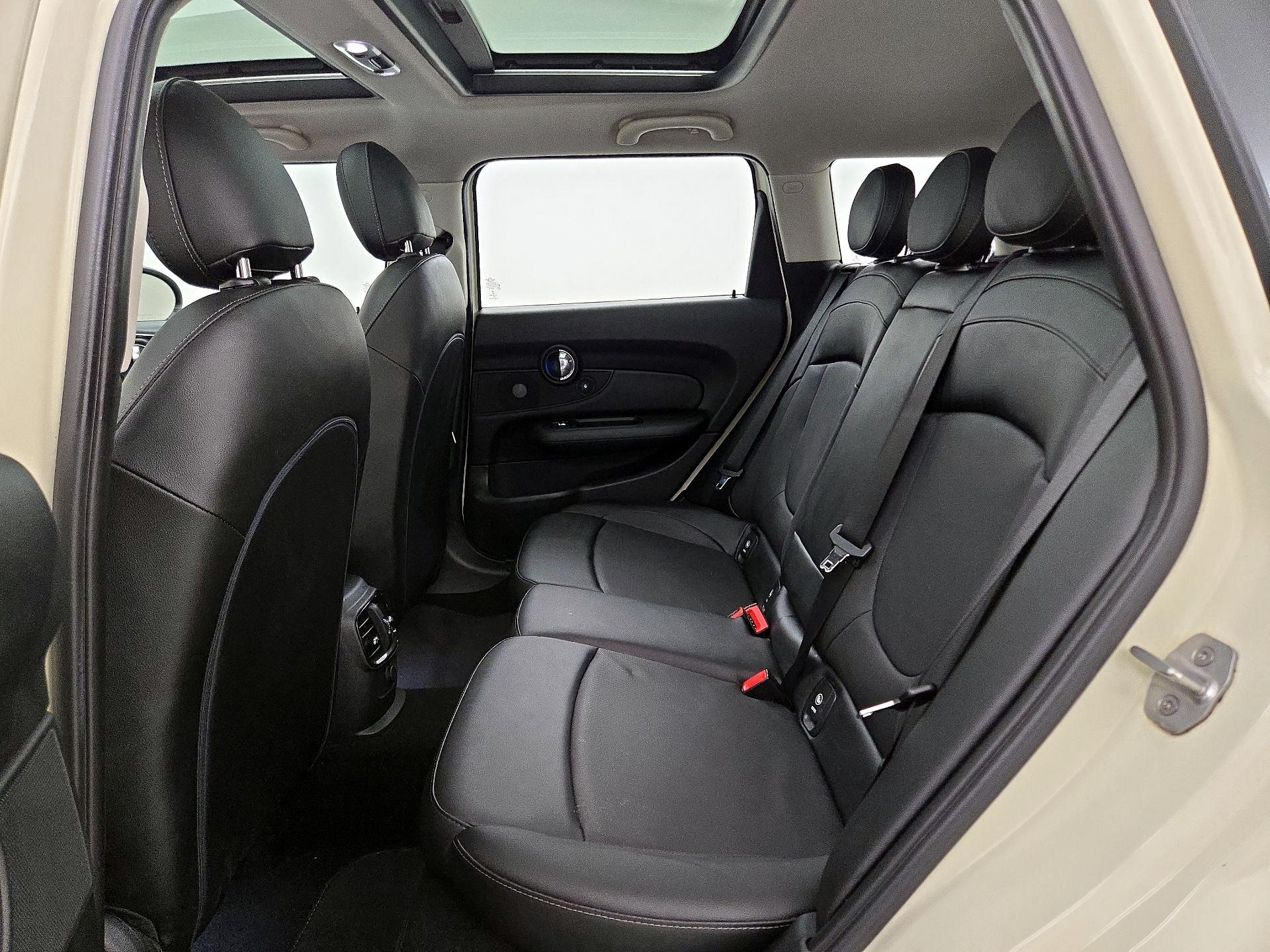 Thumbnail: 2017 MINI Cooper Clubman - 20