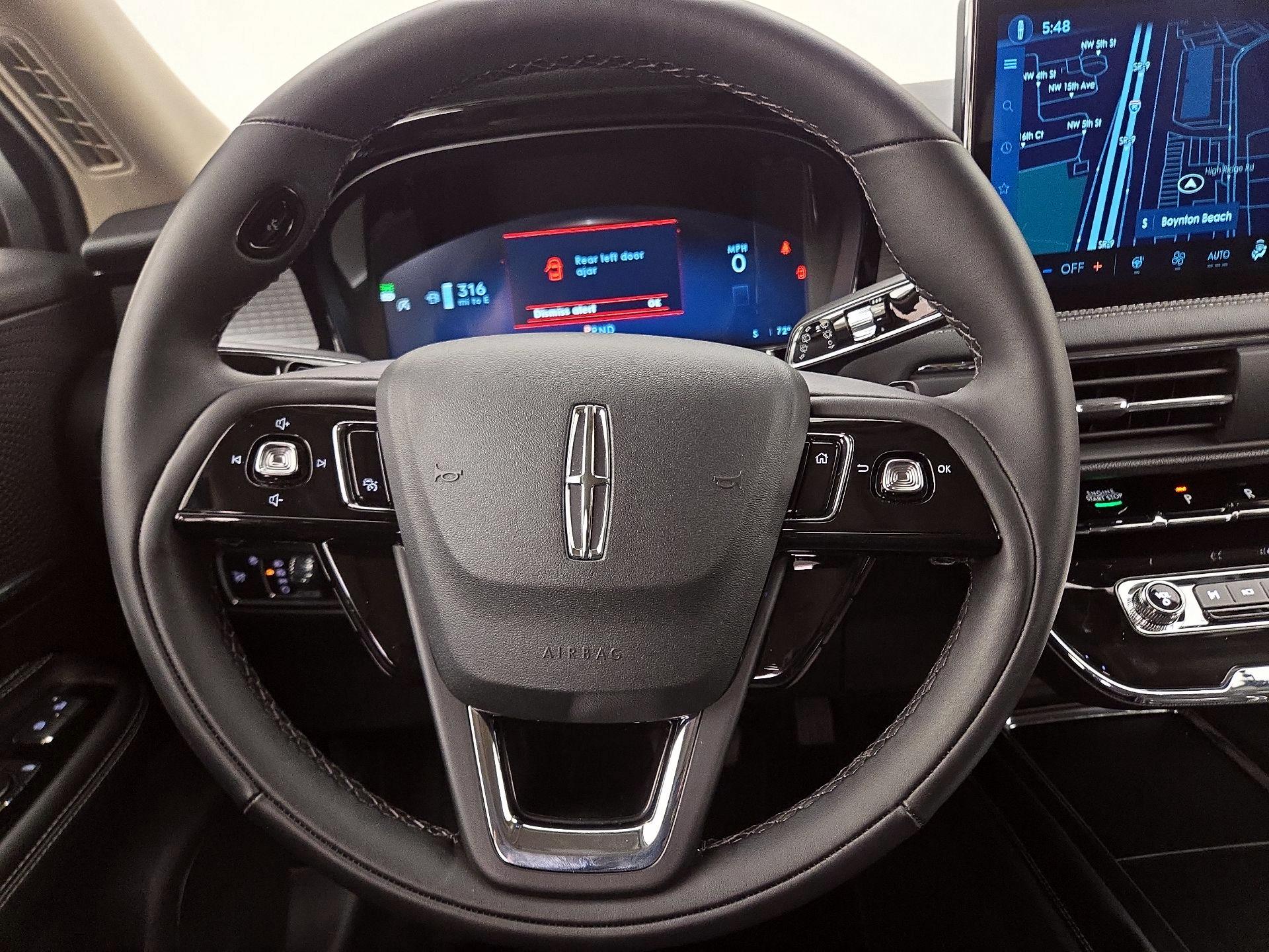 Thumbnail: 2025 Lincoln Corsair - 10