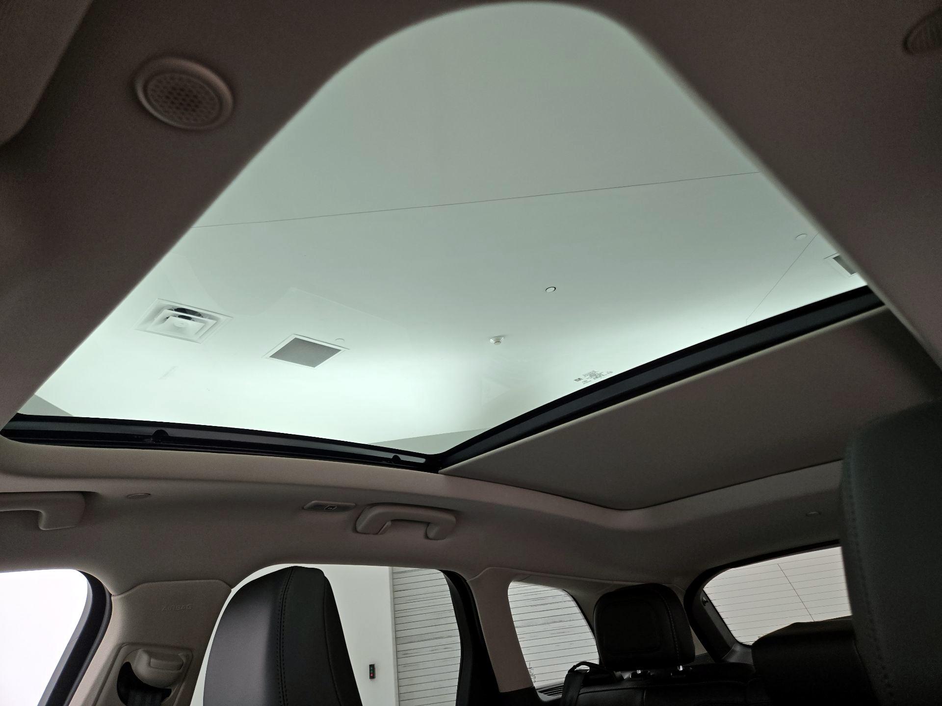 Thumbnail: 2025 Lincoln Corsair - 20