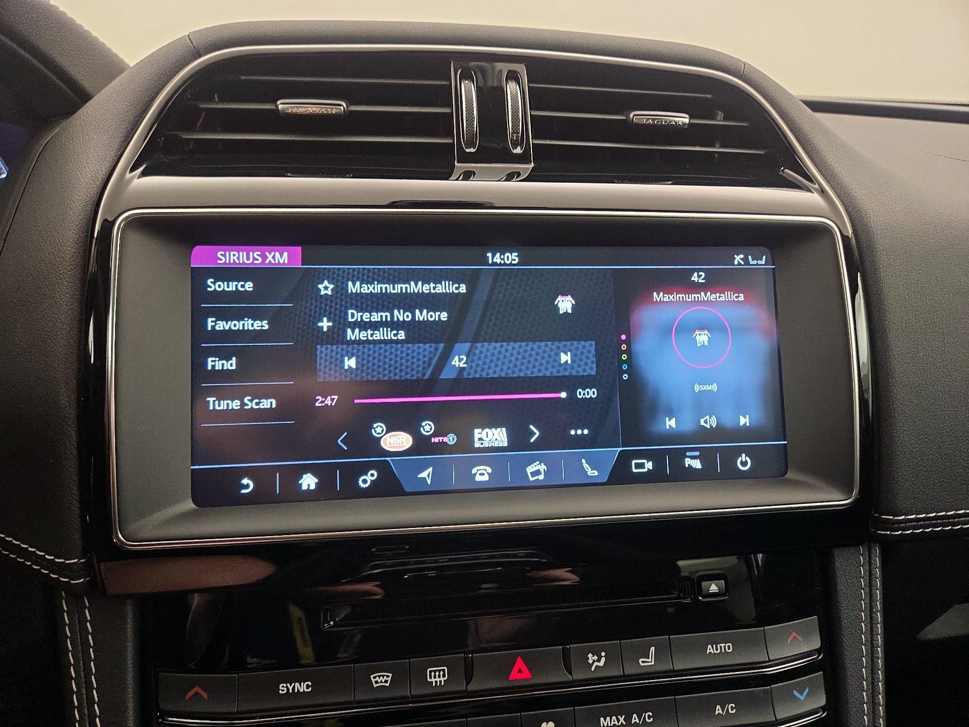 Thumbnail: 2019 Jaguar F-Pace - 15