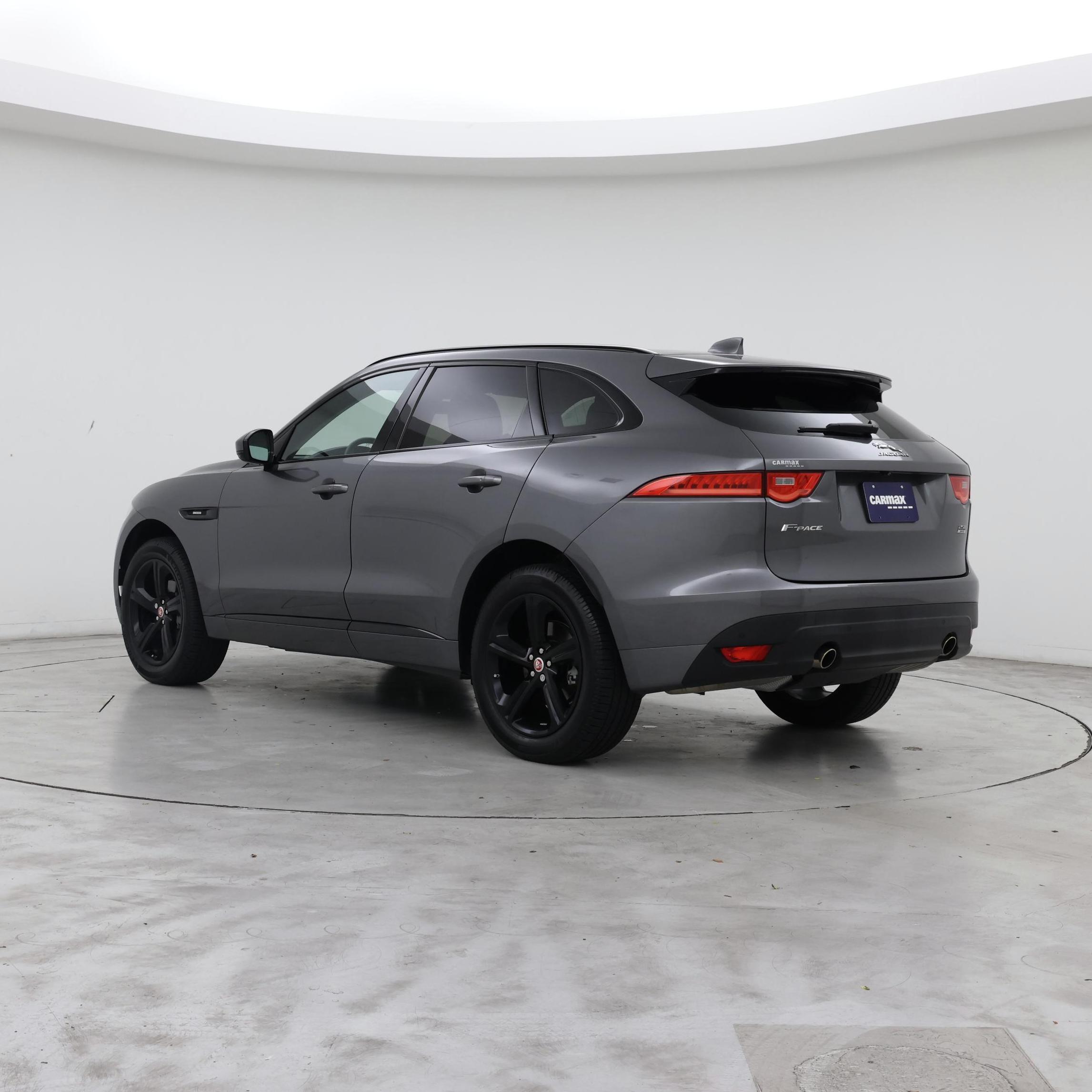 Thumbnail: 2019 Jaguar F-Pace - 2