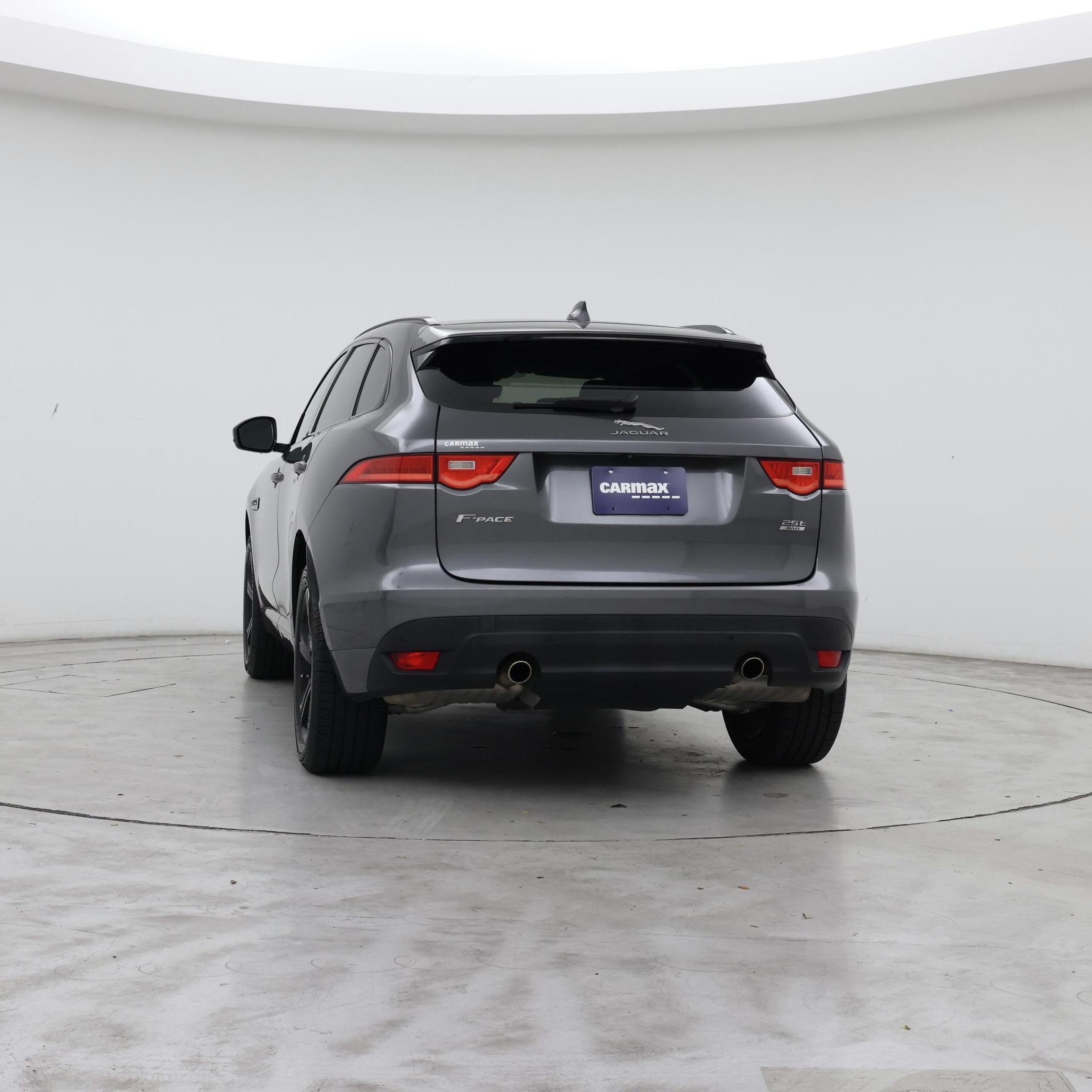 Thumbnail: 2019 Jaguar F-Pace - 6