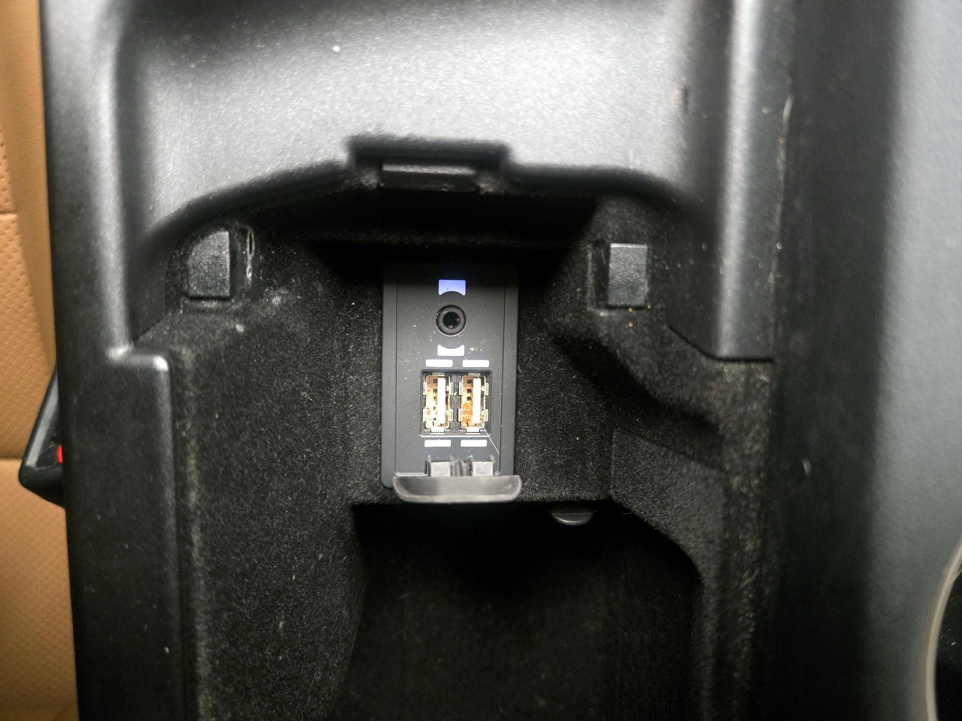 Thumbnail: 2018 Lexus IS - 18