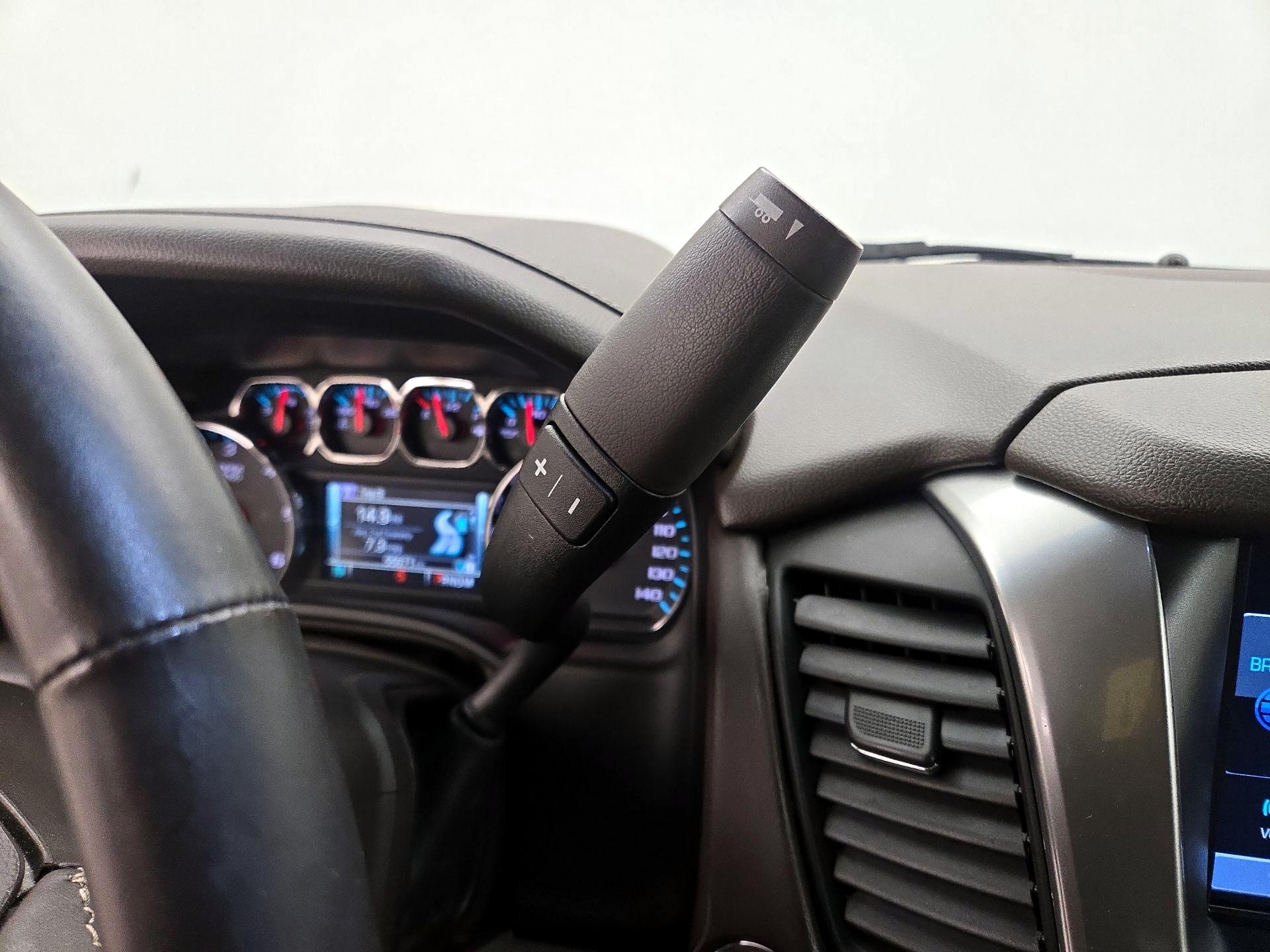 Thumbnail: 2015 Chevrolet Tahoe - 18