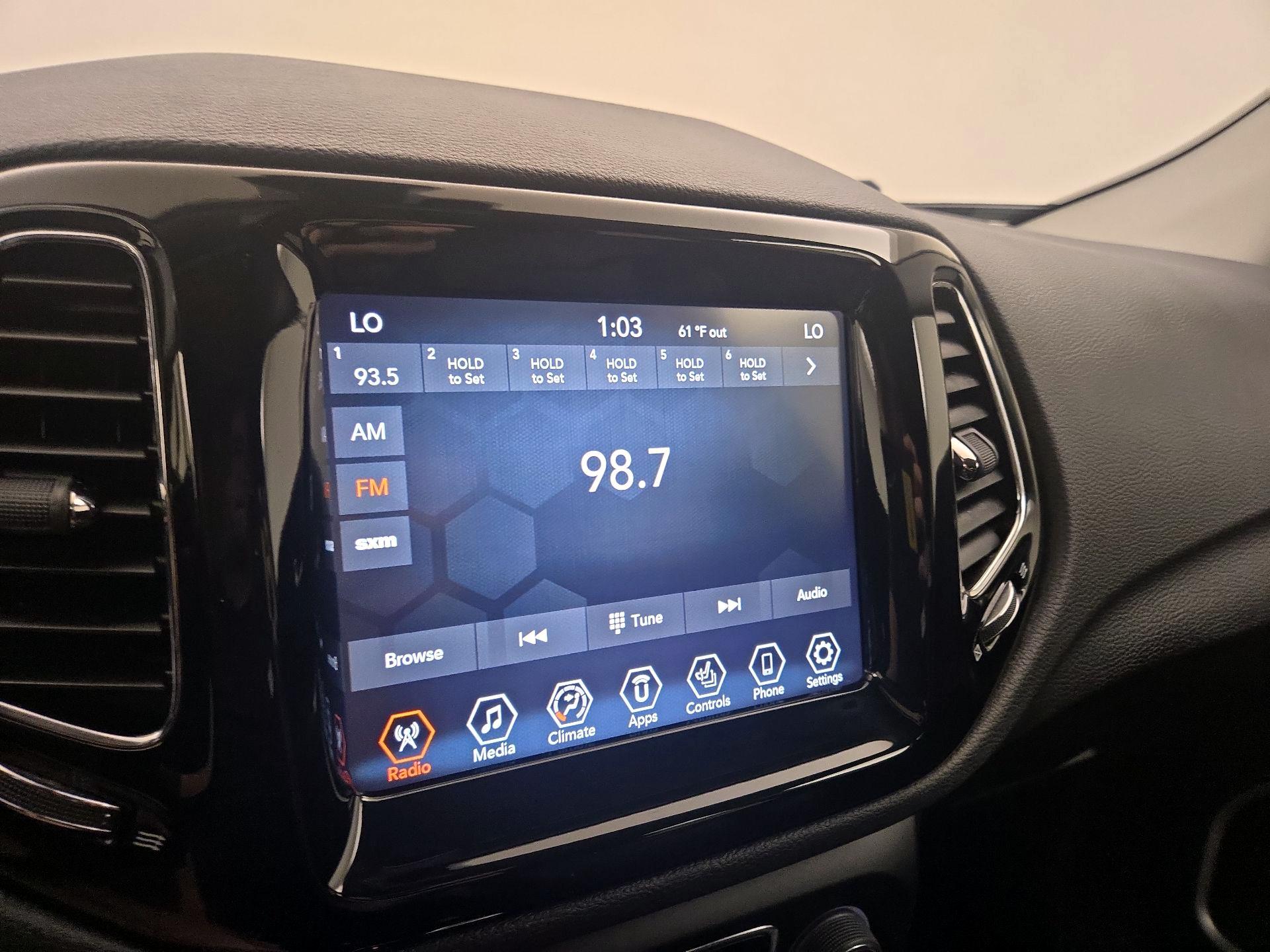 Thumbnail: 2021 Jeep Compass - 15