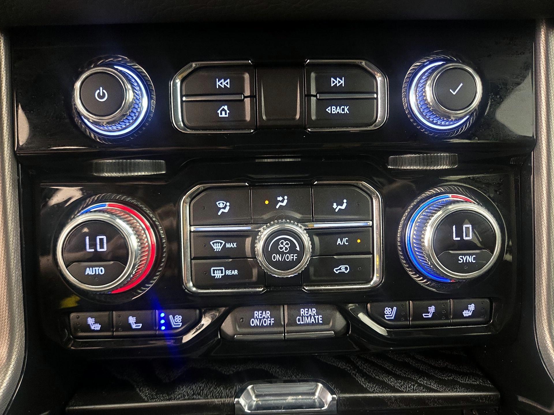 Thumbnail: 2023 GMC Yukon - 17