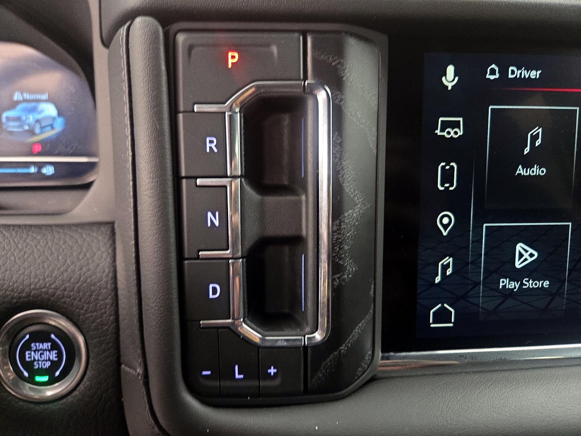 Thumbnail: 2023 GMC Yukon - 18