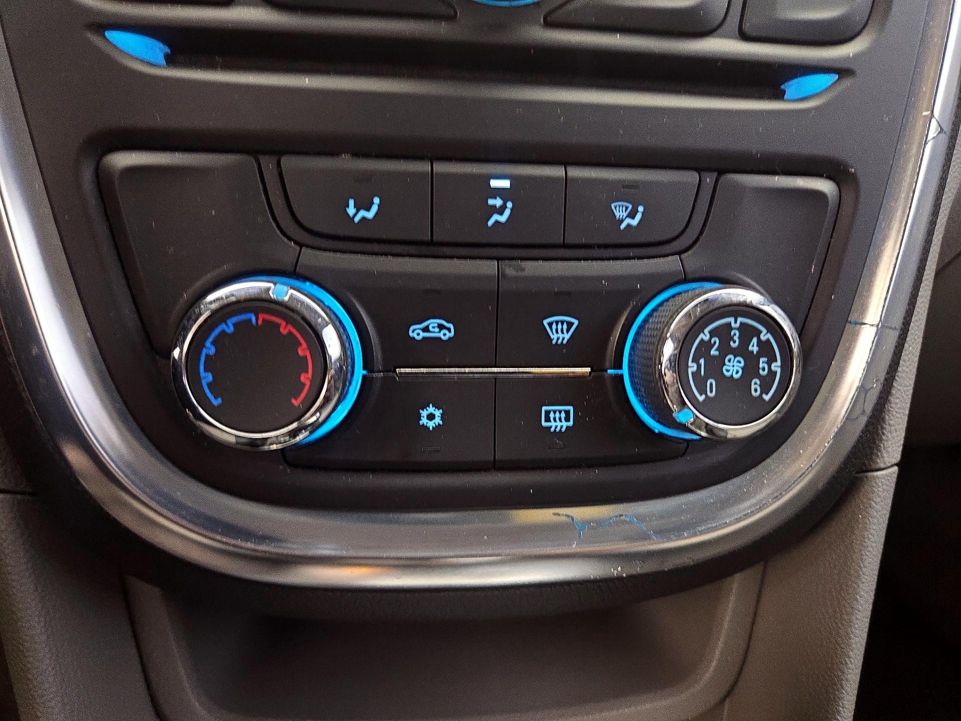 Thumbnail: 2015 Buick Encore - 16