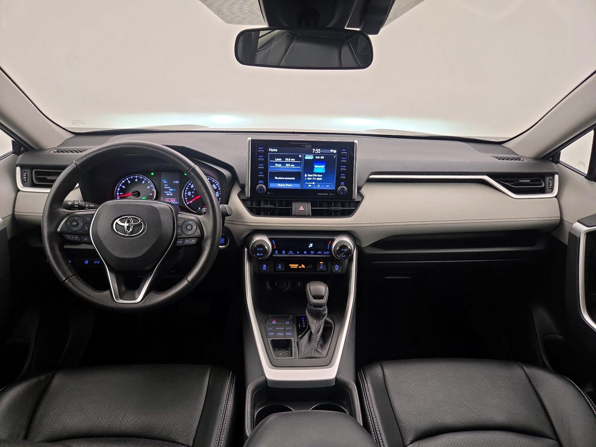 Thumbnail: 2021 Toyota RAV4 - 9