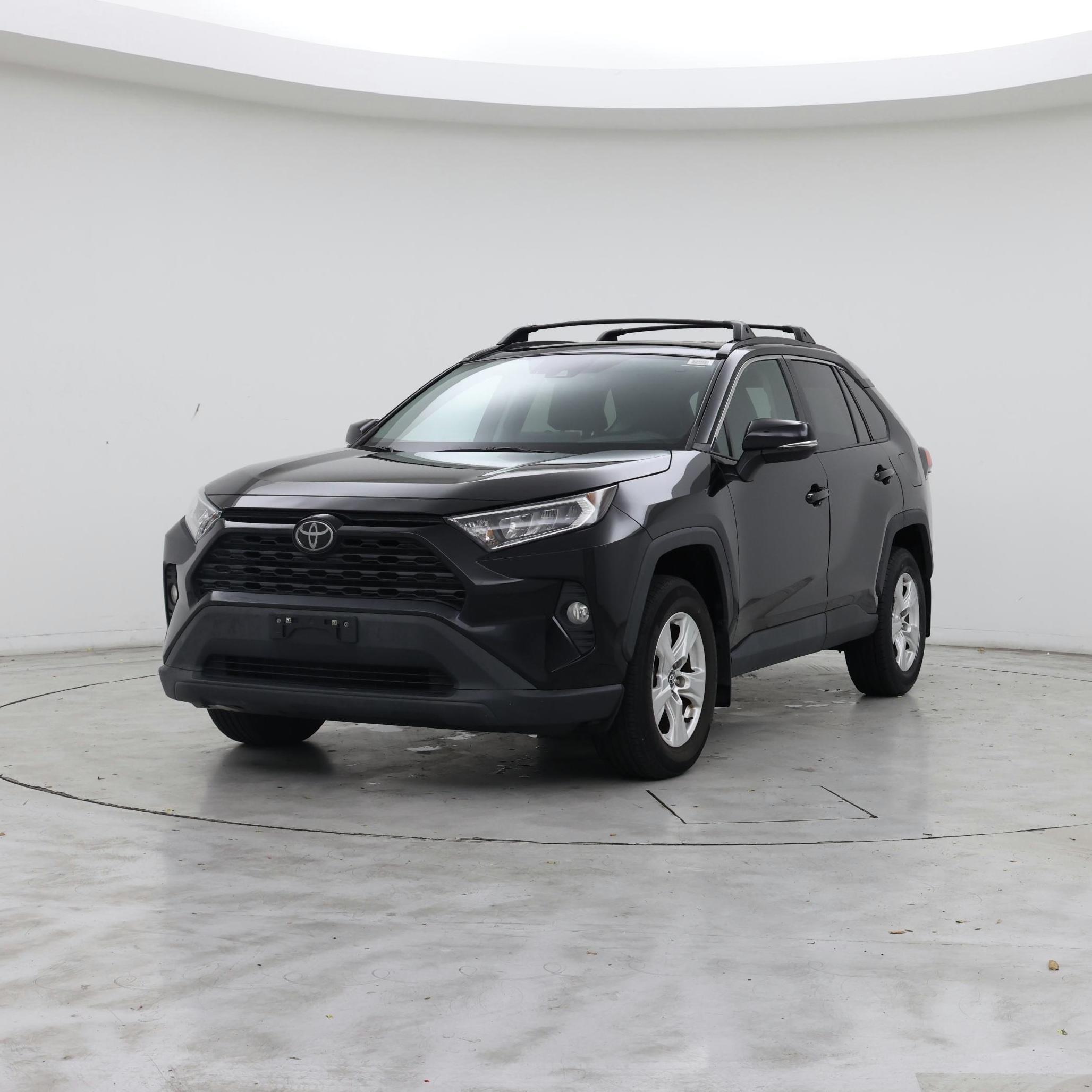 Thumbnail: 2021 Toyota RAV4 - 4