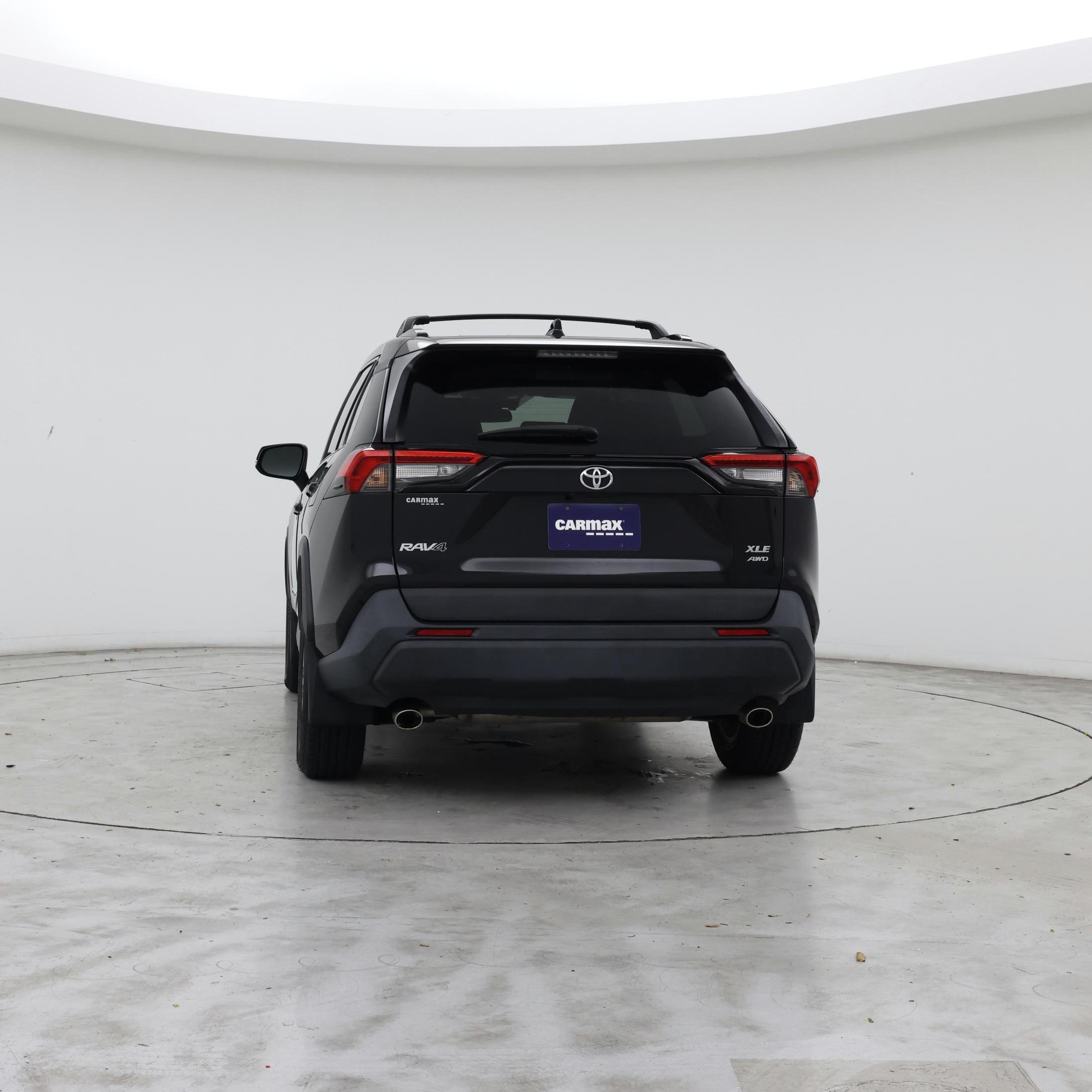 Thumbnail: 2021 Toyota RAV4 - 6