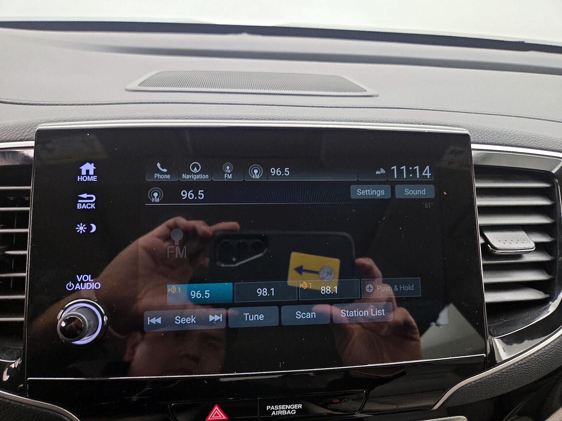 Thumbnail: 2020 Honda Pilot - 16