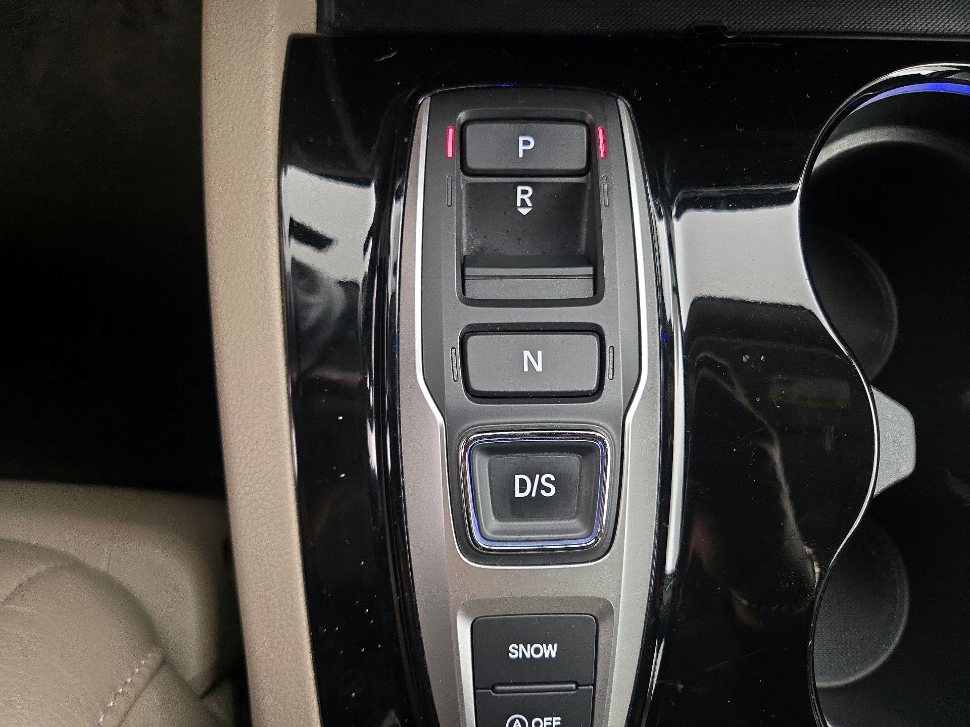 Thumbnail: 2020 Honda Pilot - 18