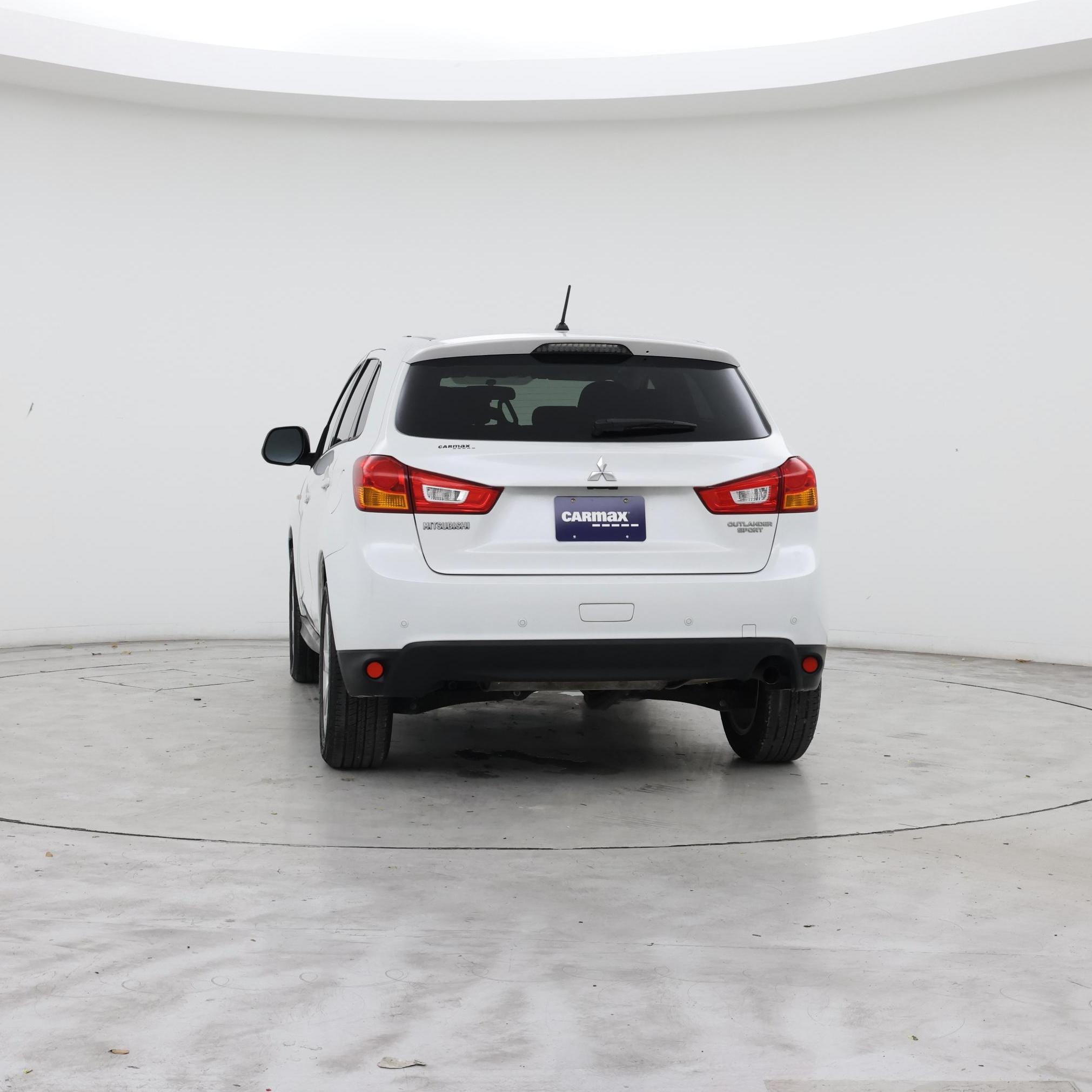 Thumbnail: 2015 Mitsubishi Outlander Sport - 6