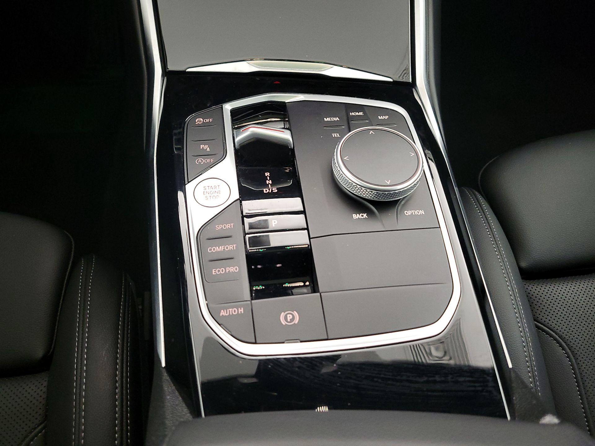 Thumbnail: 2023 BMW 3 Series - 18