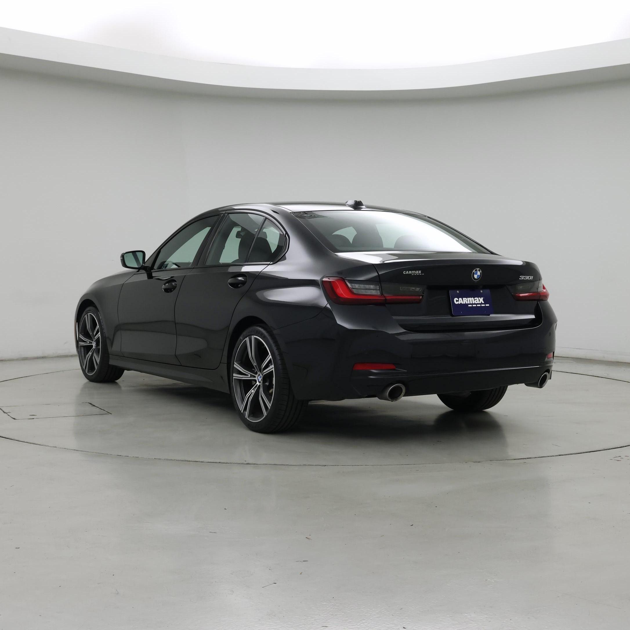 Thumbnail: 2023 BMW 3 Series - 2