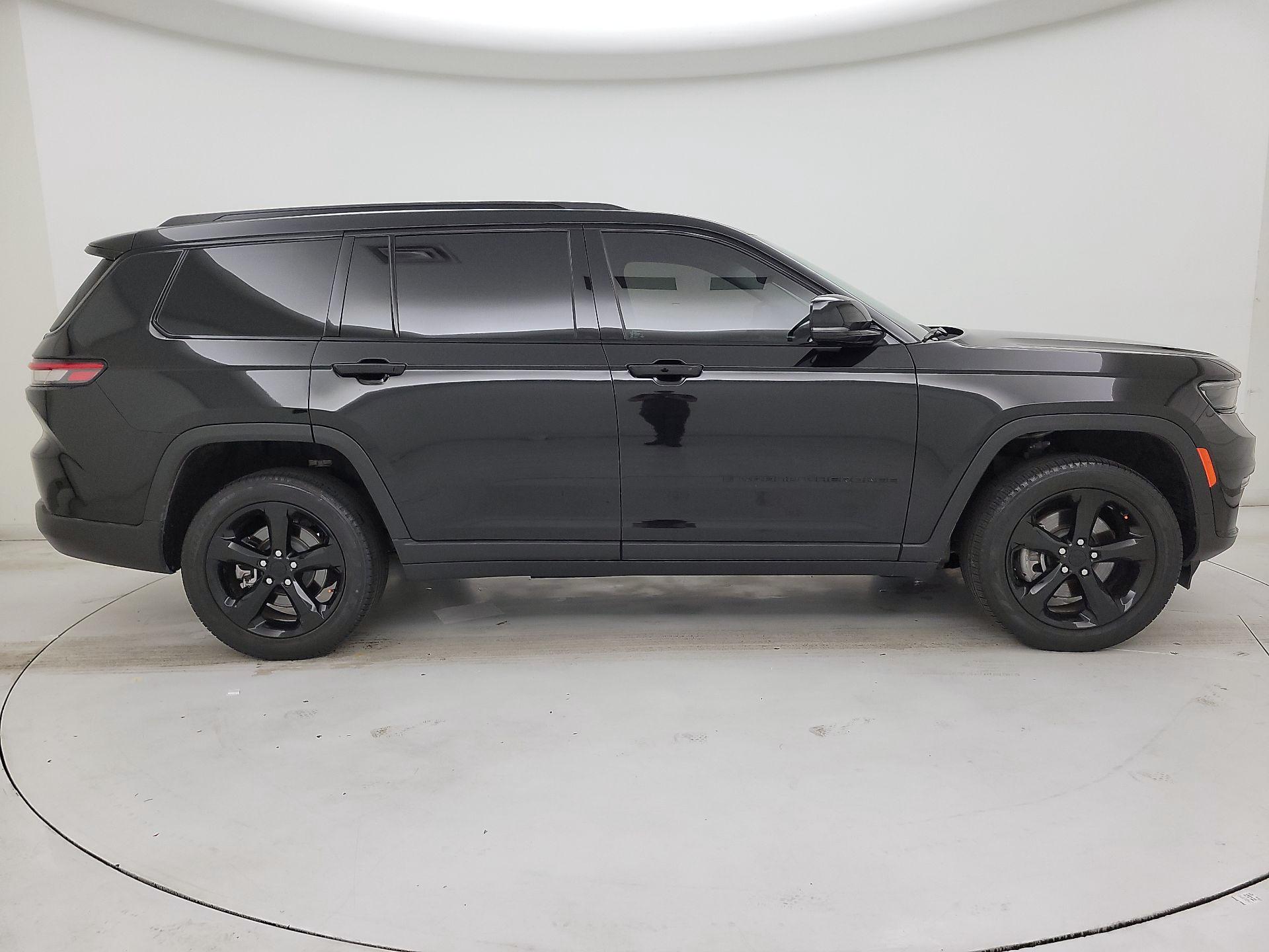 Thumbnail: 2023 Jeep Grand Cherokee L - 4