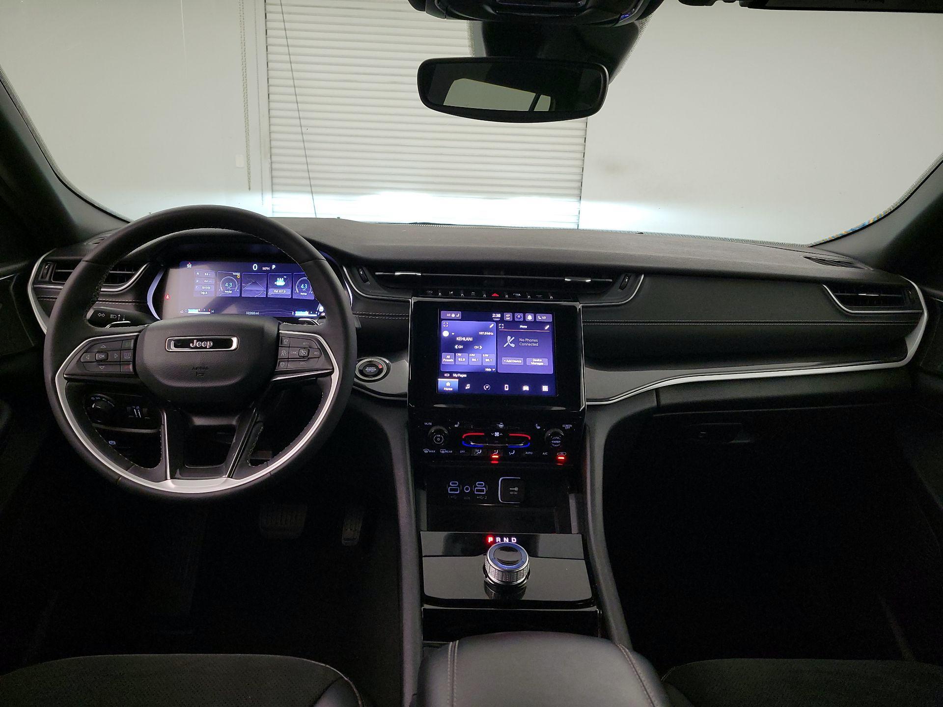 Thumbnail: 2023 Jeep Grand Cherokee L - 9