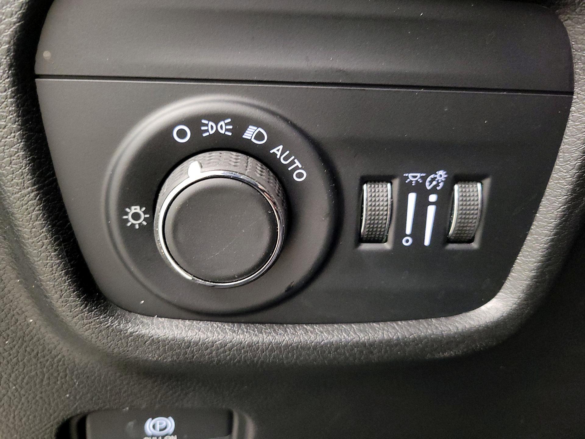 Thumbnail: 2023 Jeep Grand Cherokee L - 13