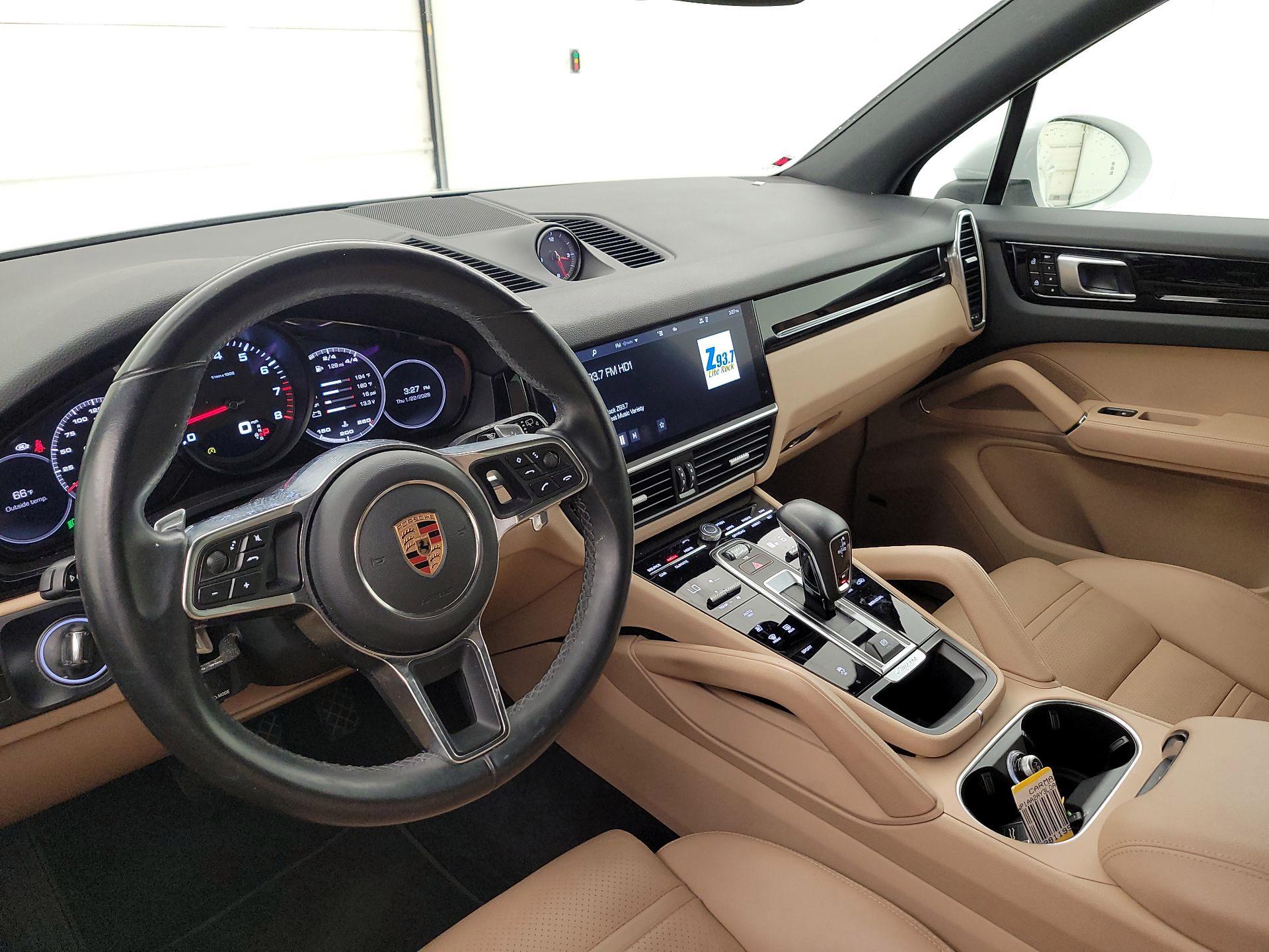 Thumbnail: 2020 Porsche Cayenne - 9