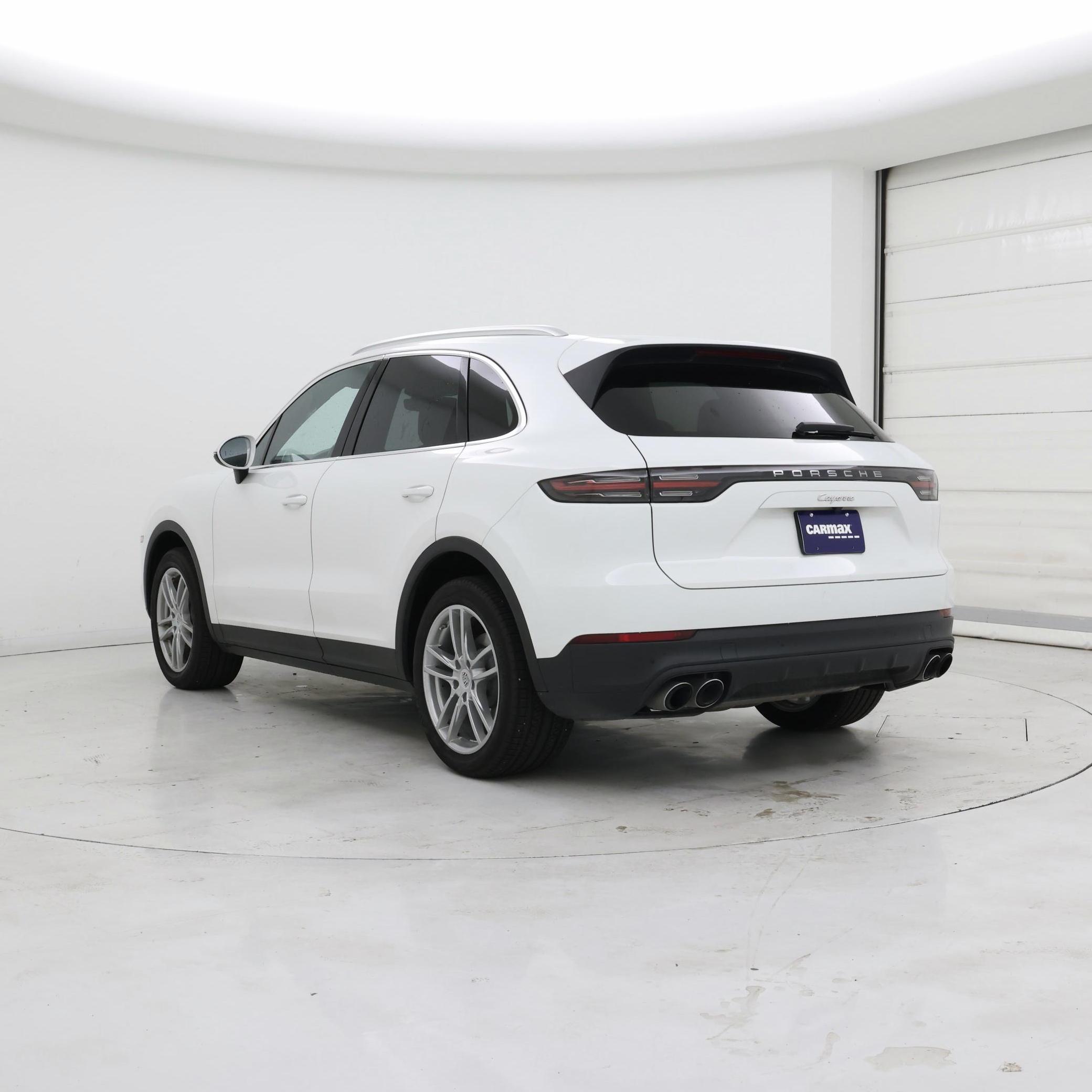 Thumbnail: 2020 Porsche Cayenne - 2