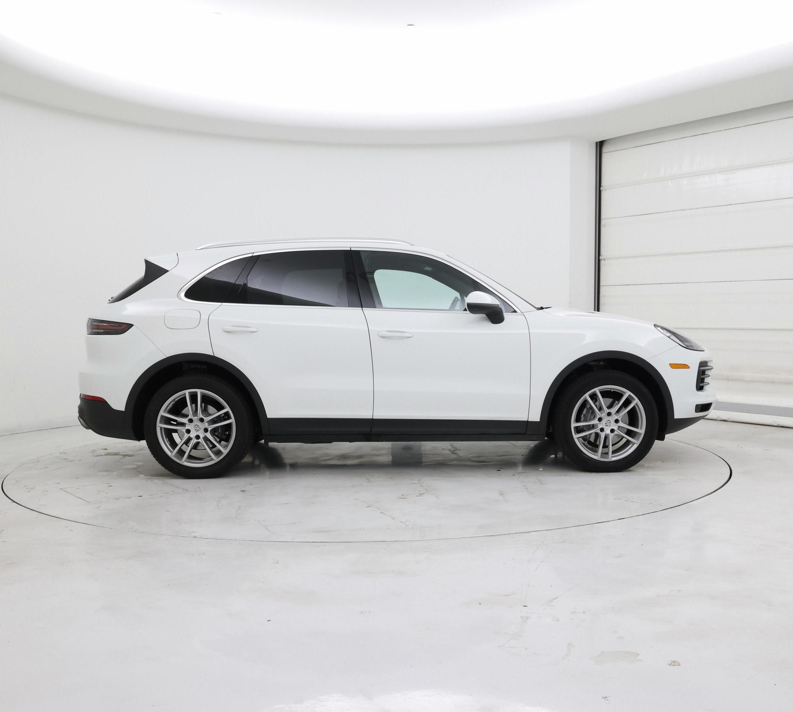 Thumbnail: 2020 Porsche Cayenne - 7