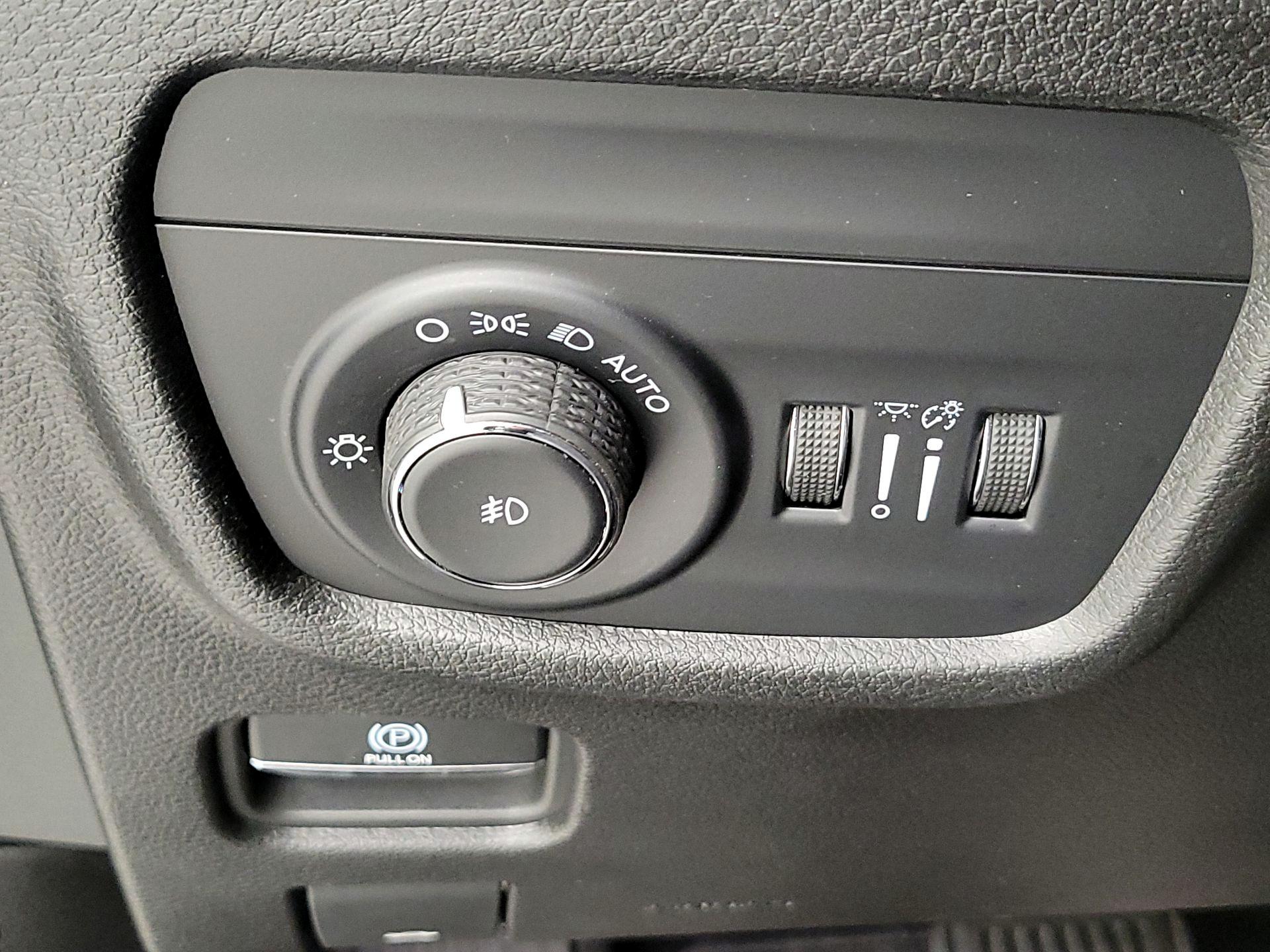 Thumbnail: 2023 Jeep Grand Cherokee L - 13