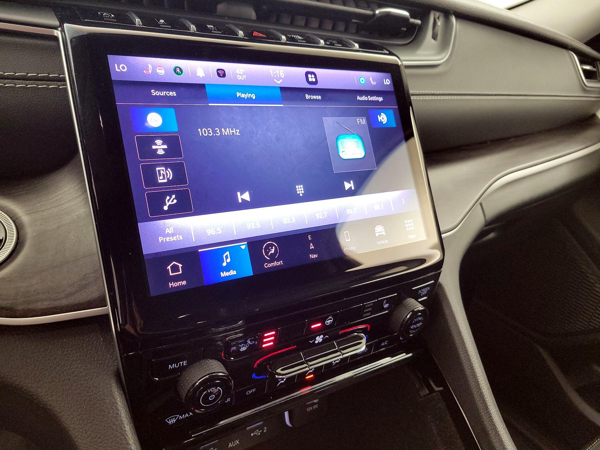 Thumbnail: 2023 Jeep Grand Cherokee L - 16