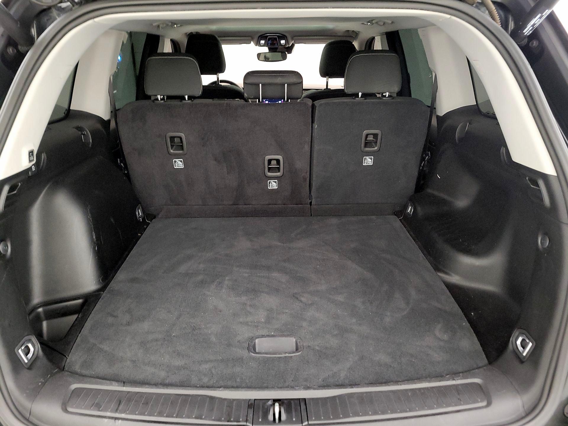 Thumbnail: 2023 Jeep Grand Cherokee - 19