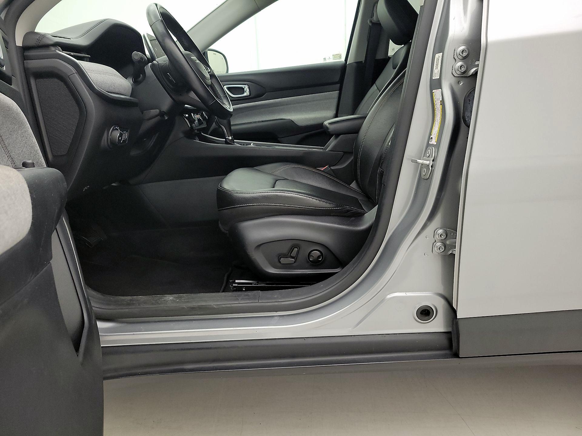 Thumbnail: 2022 Jeep Compass - 11