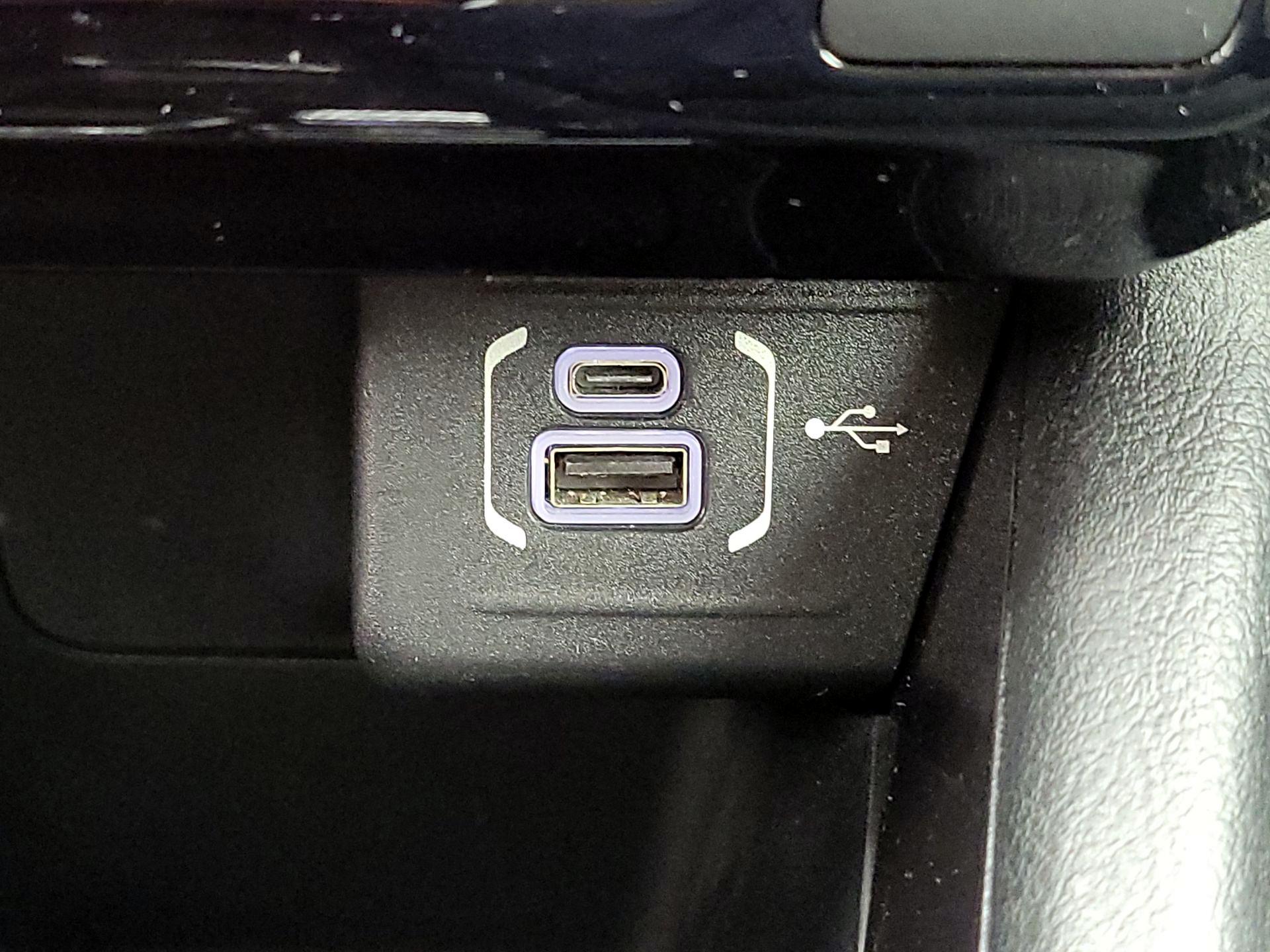 Thumbnail: 2022 Jeep Compass - 18