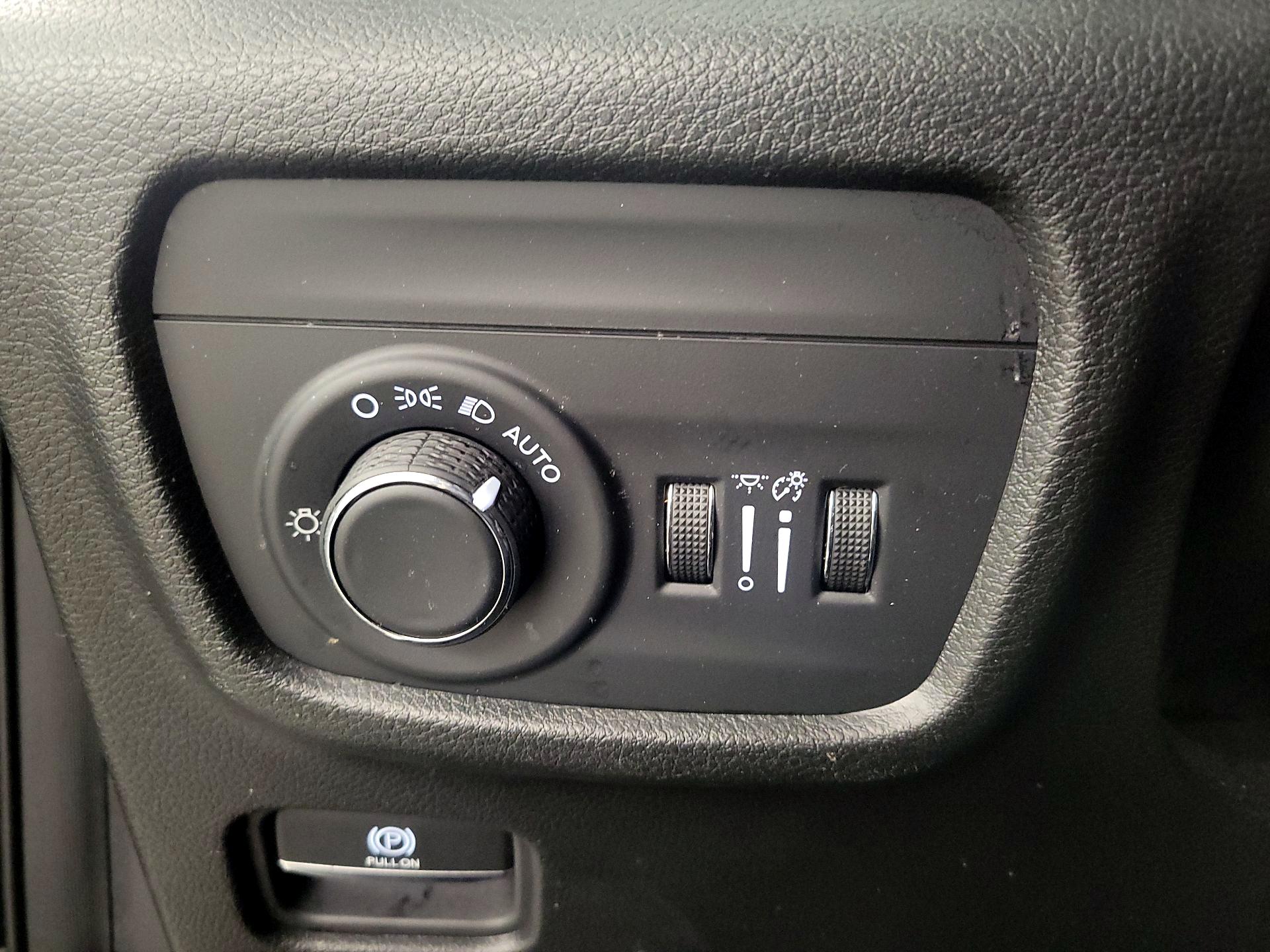 Thumbnail: 2023 Jeep Grand Cherokee - 13