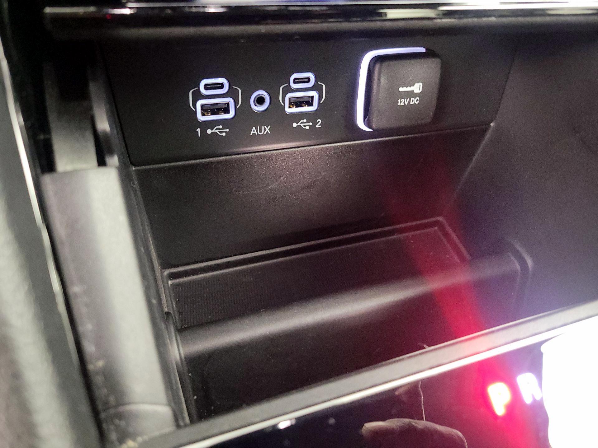 Thumbnail: 2023 Jeep Grand Cherokee - 18