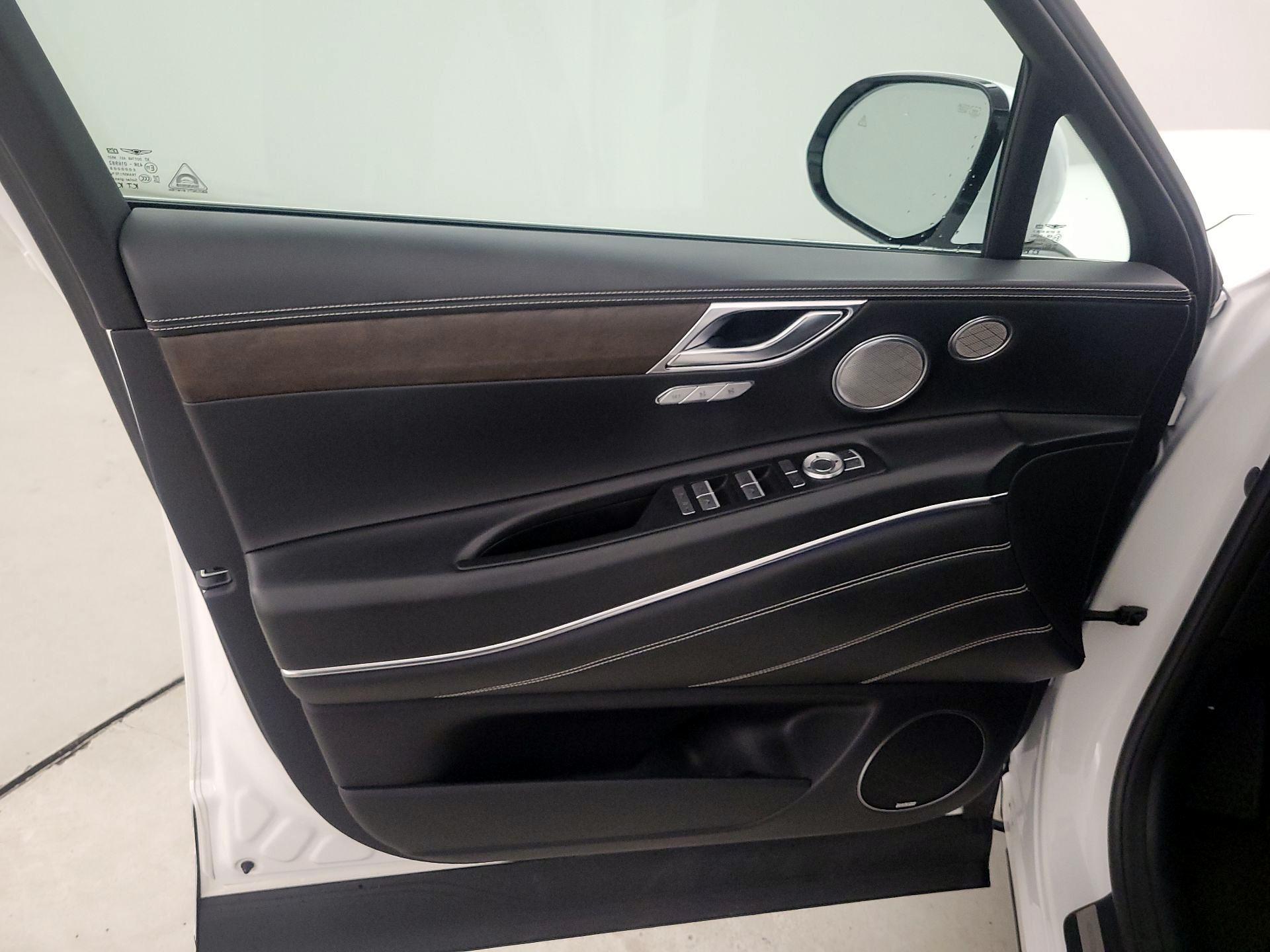 Thumbnail: 2022 Genesis GV80 - 12