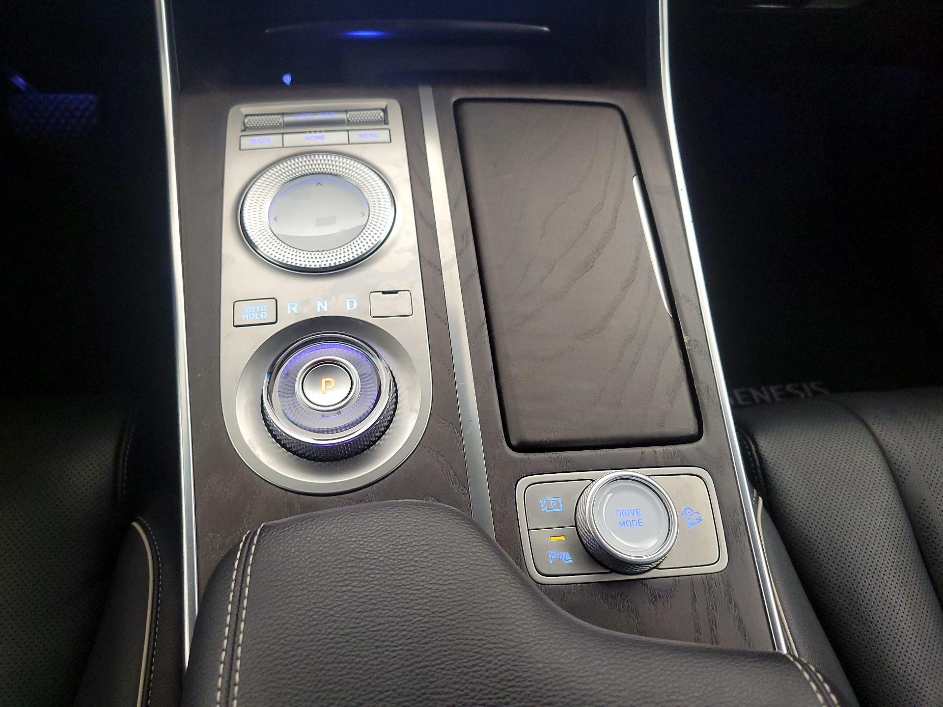 Thumbnail: 2022 Genesis GV80 - 18