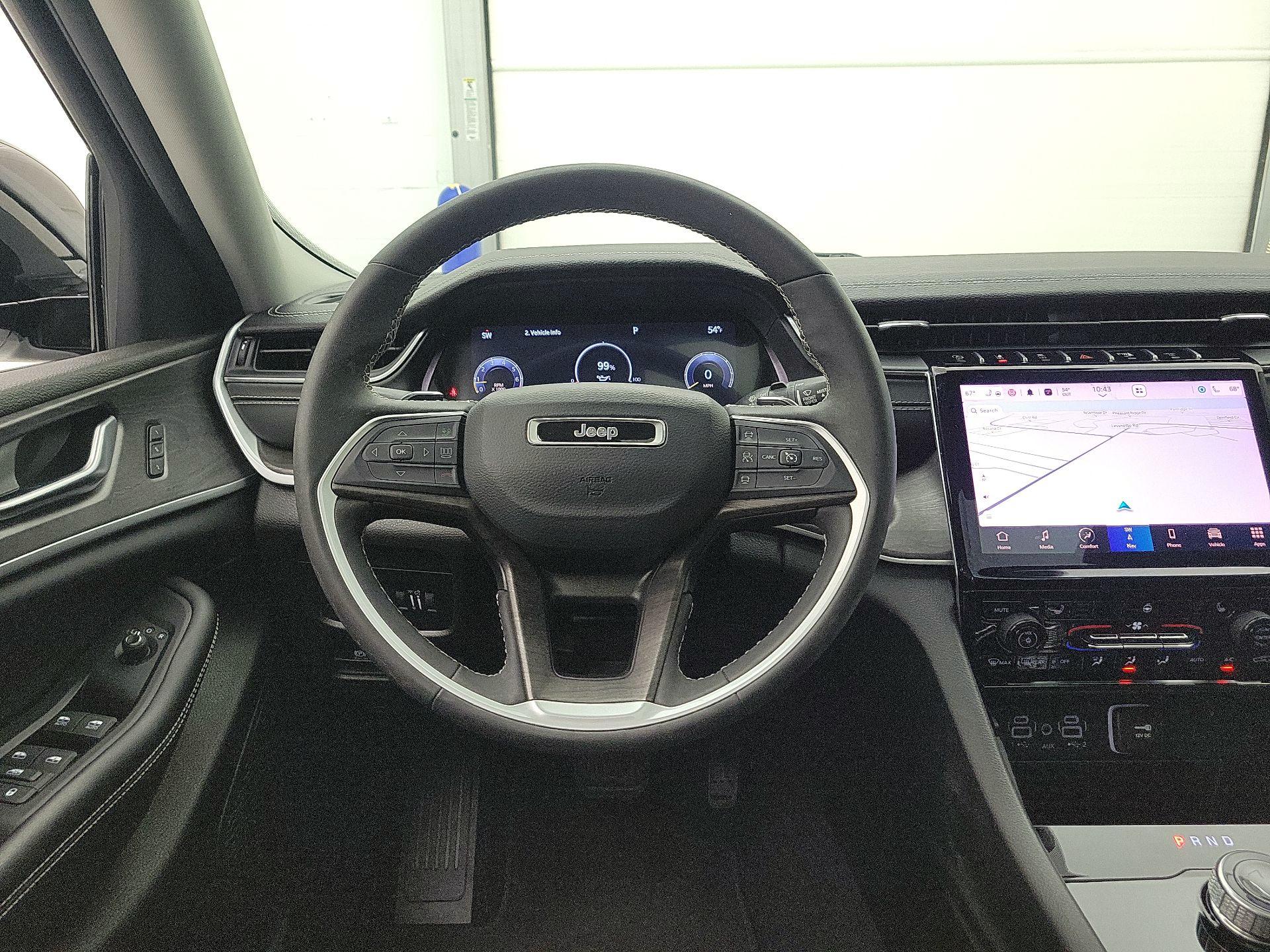 Thumbnail: 2023 Jeep Grand Cherokee L - 10