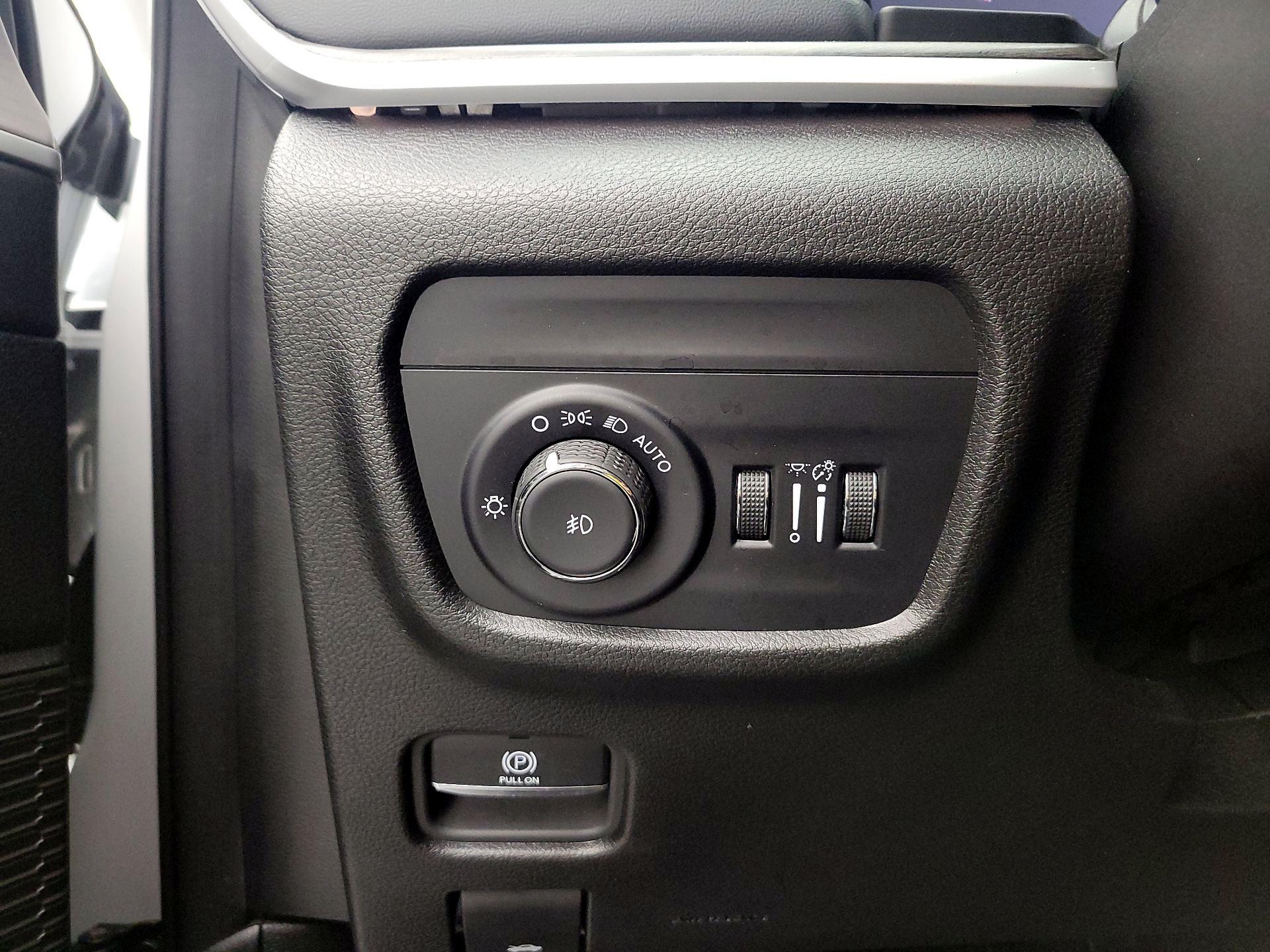 Thumbnail: 2023 Jeep Grand Cherokee L - 13