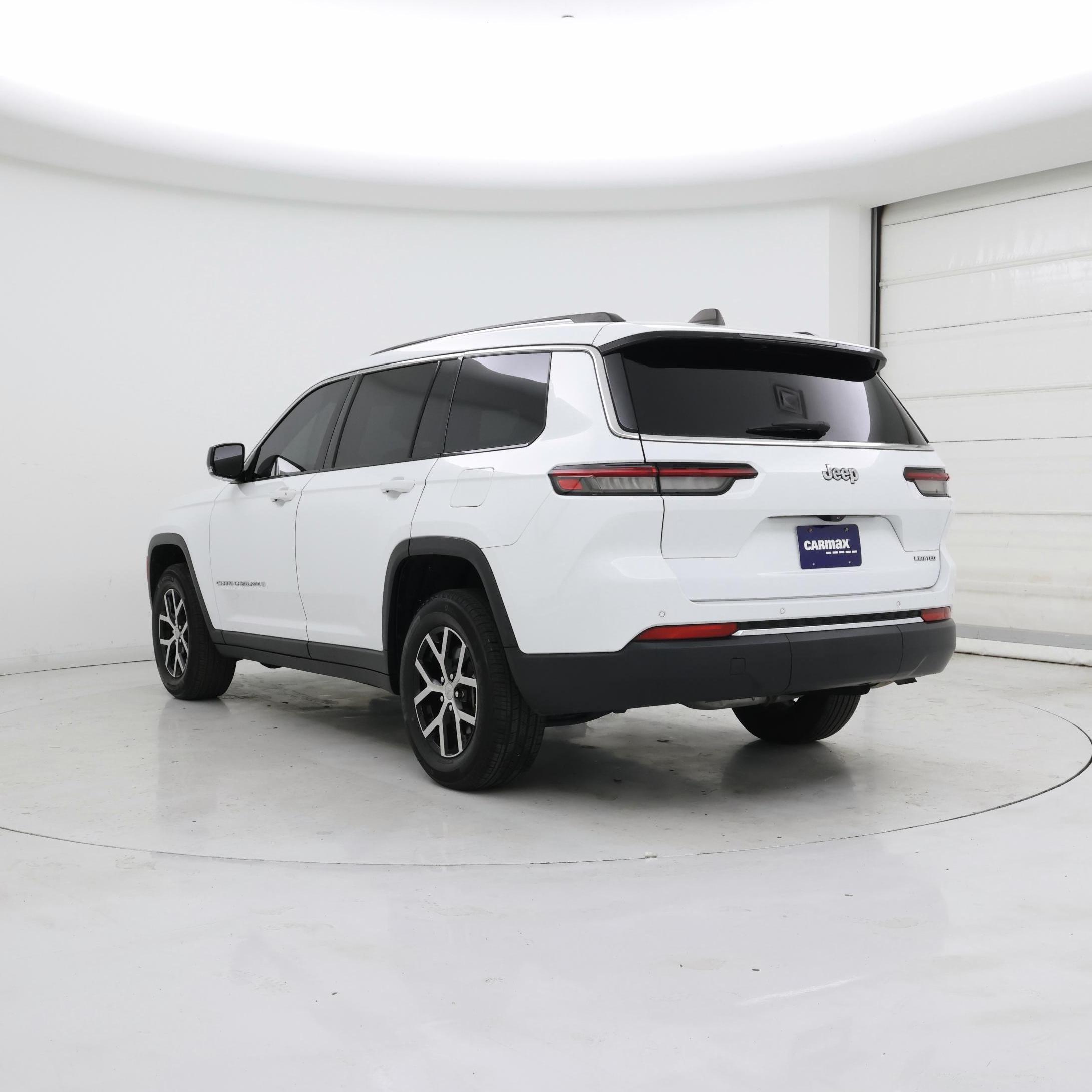 Thumbnail: 2023 Jeep Grand Cherokee L - 2