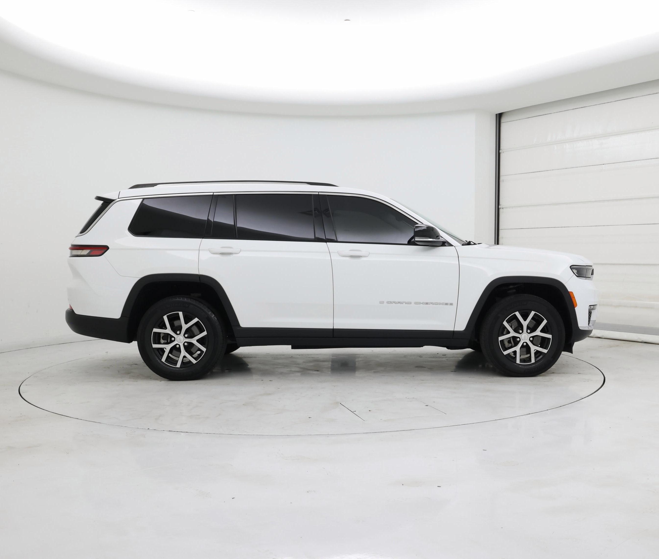 Thumbnail: 2023 Jeep Grand Cherokee L - 7