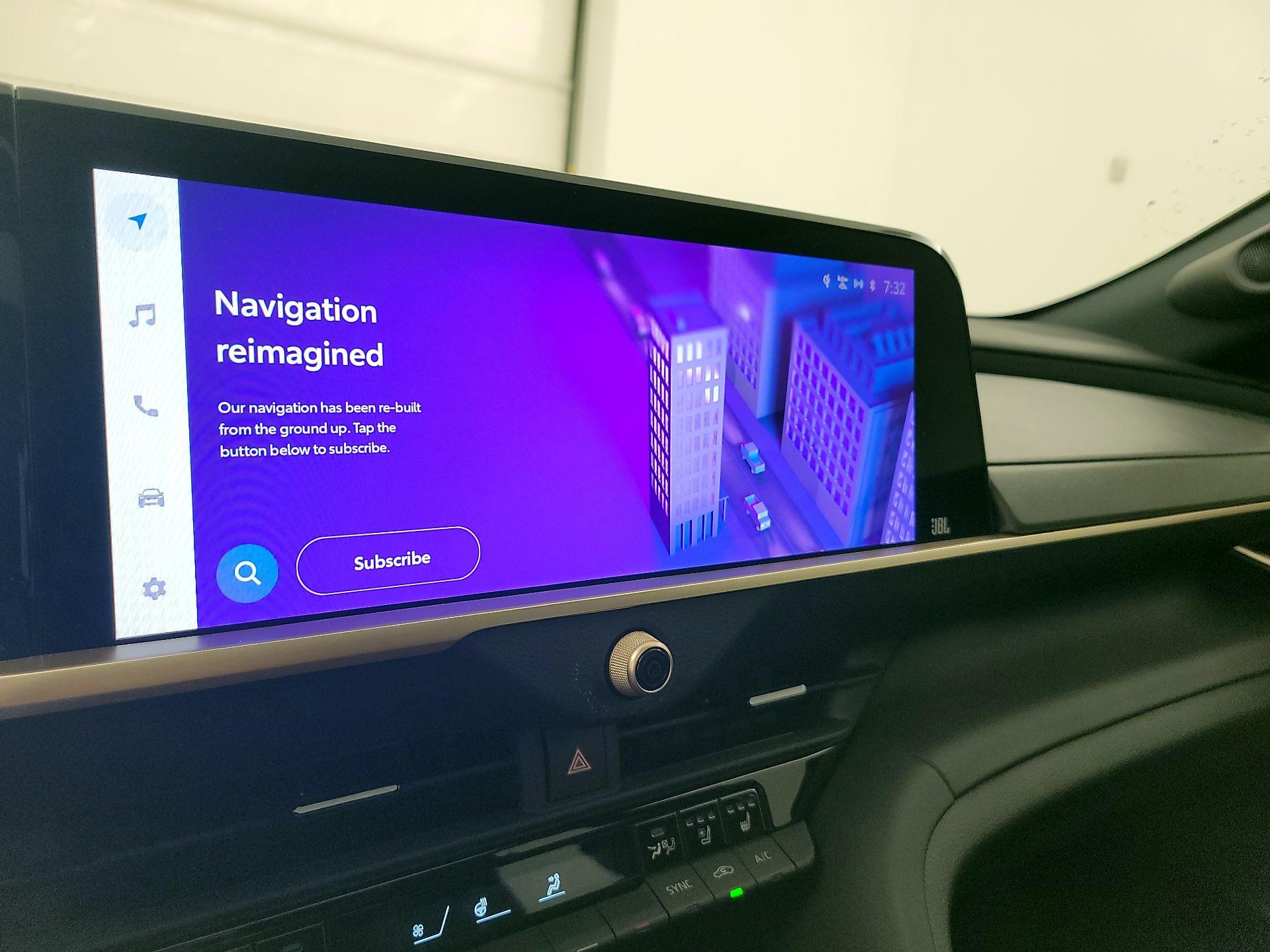 Thumbnail: 2023 Toyota Crown - 14