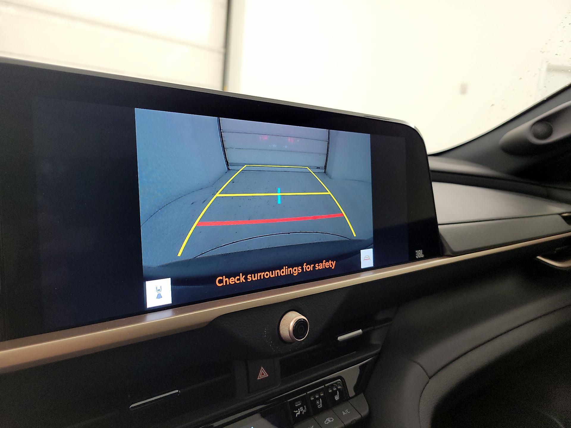 Thumbnail: 2023 Toyota Crown - 15