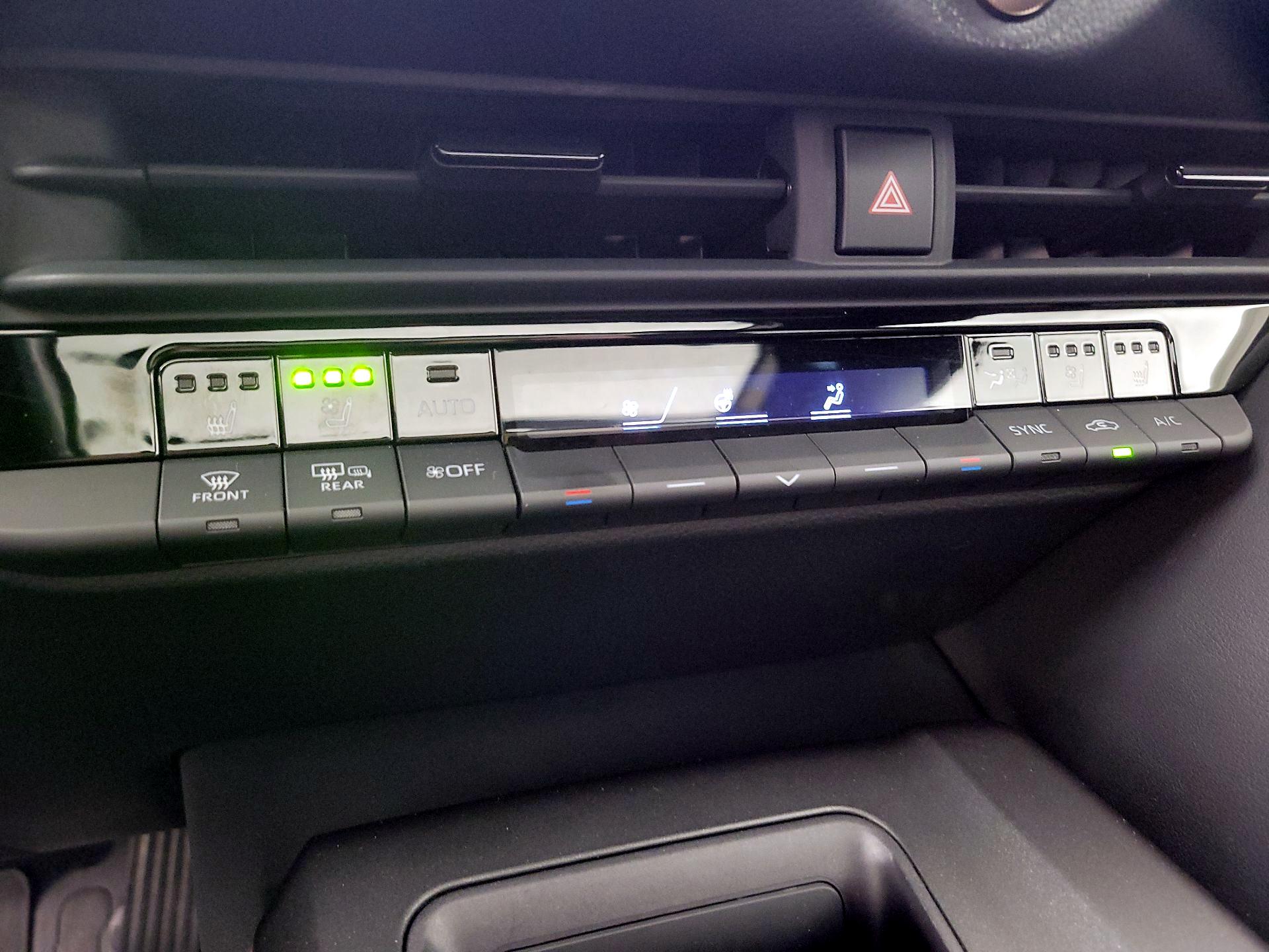 Thumbnail: 2023 Toyota Crown - 17