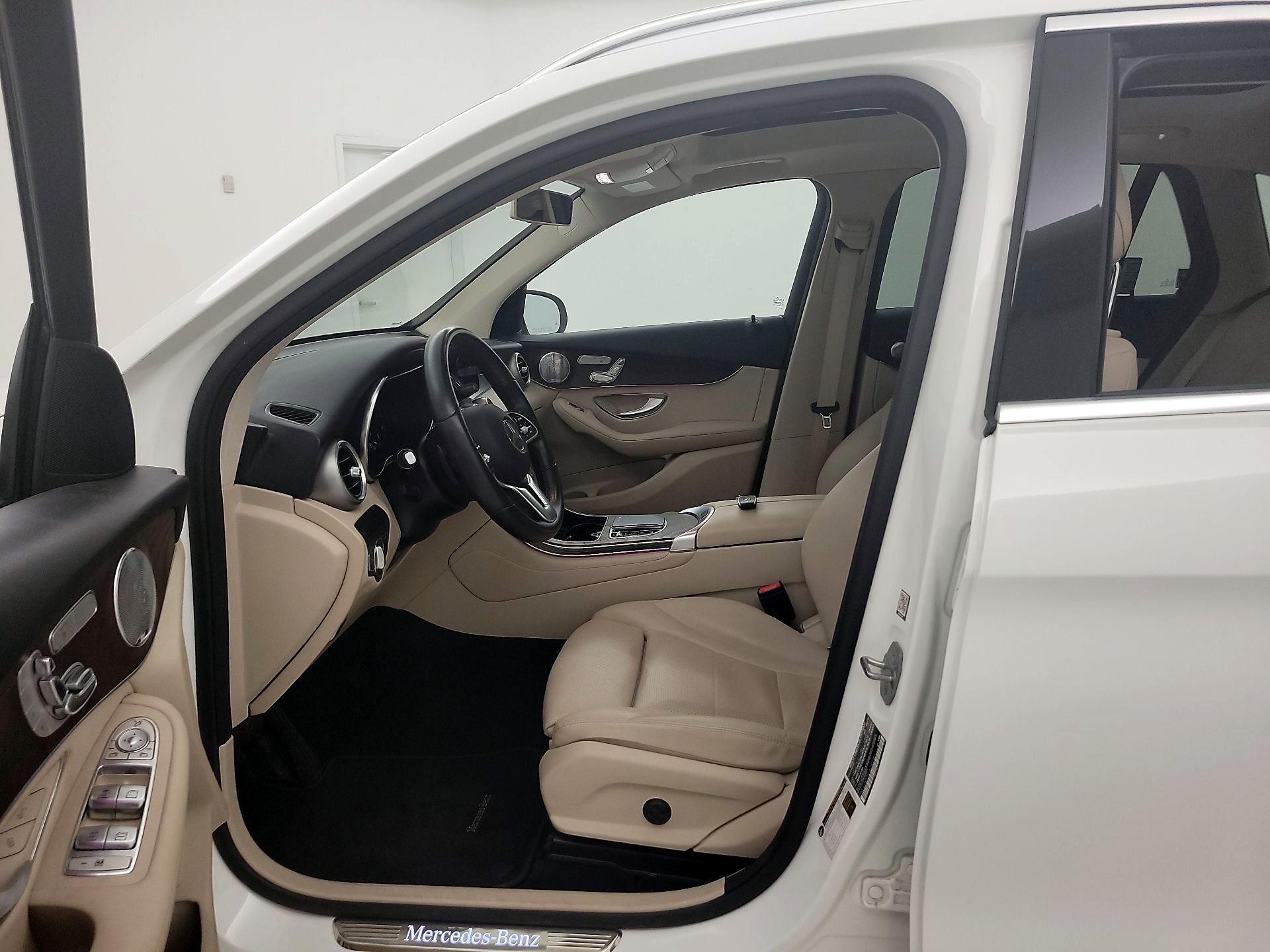 Thumbnail: 2020 Mercedes-Benz GLC - 11