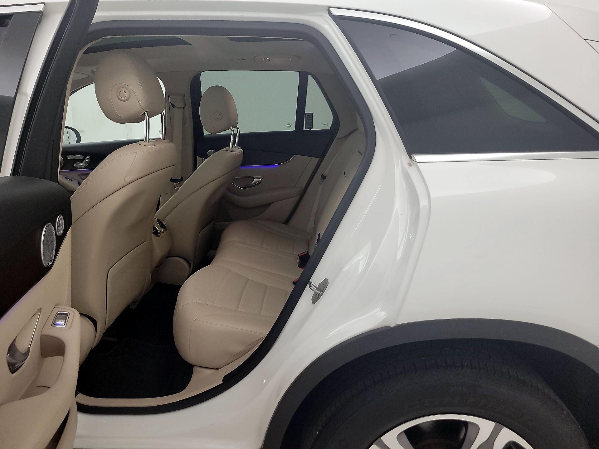 Thumbnail: 2020 Mercedes-Benz GLC - 20