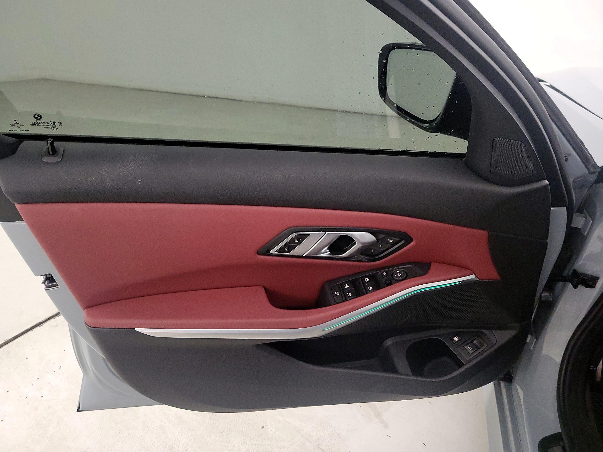 Thumbnail: 2023 BMW 3 Series - 12