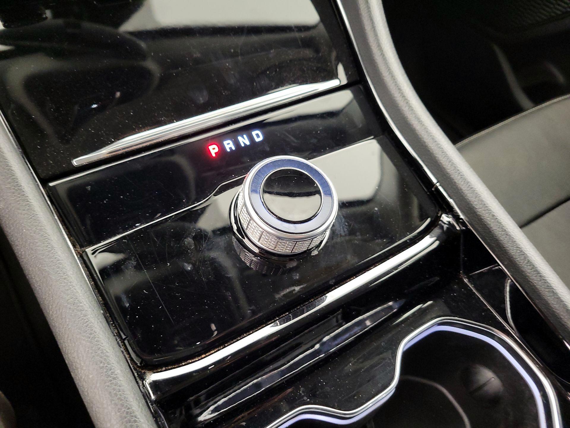 Thumbnail: 2023 Jeep Grand Cherokee - 18