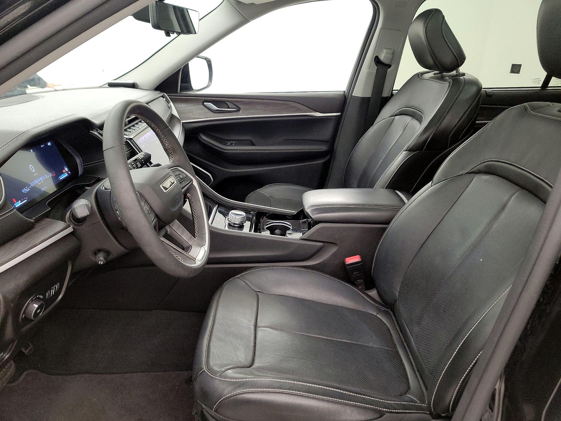 Thumbnail: 2022 Jeep Grand Cherokee L - 11