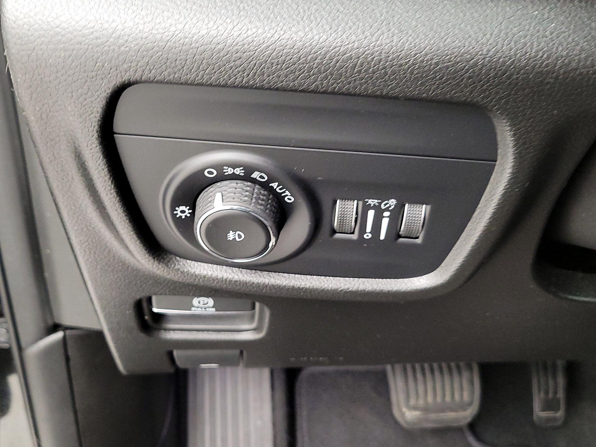 Thumbnail: 2022 Jeep Grand Cherokee L - 13