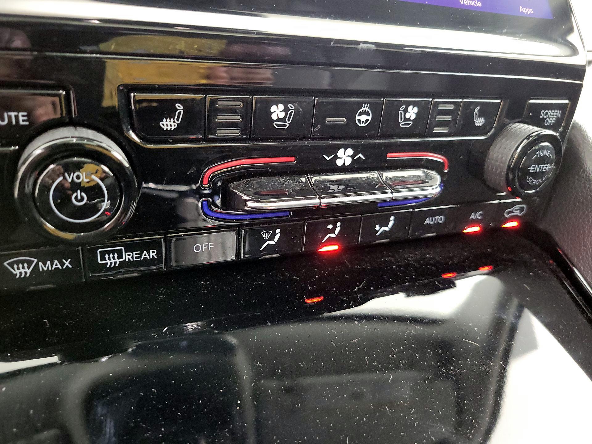 Thumbnail: 2022 Jeep Grand Cherokee L - 17