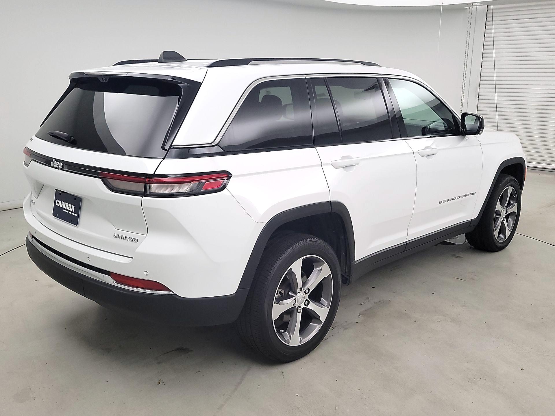 Thumbnail: 2023 Jeep Grand Cherokee - 5